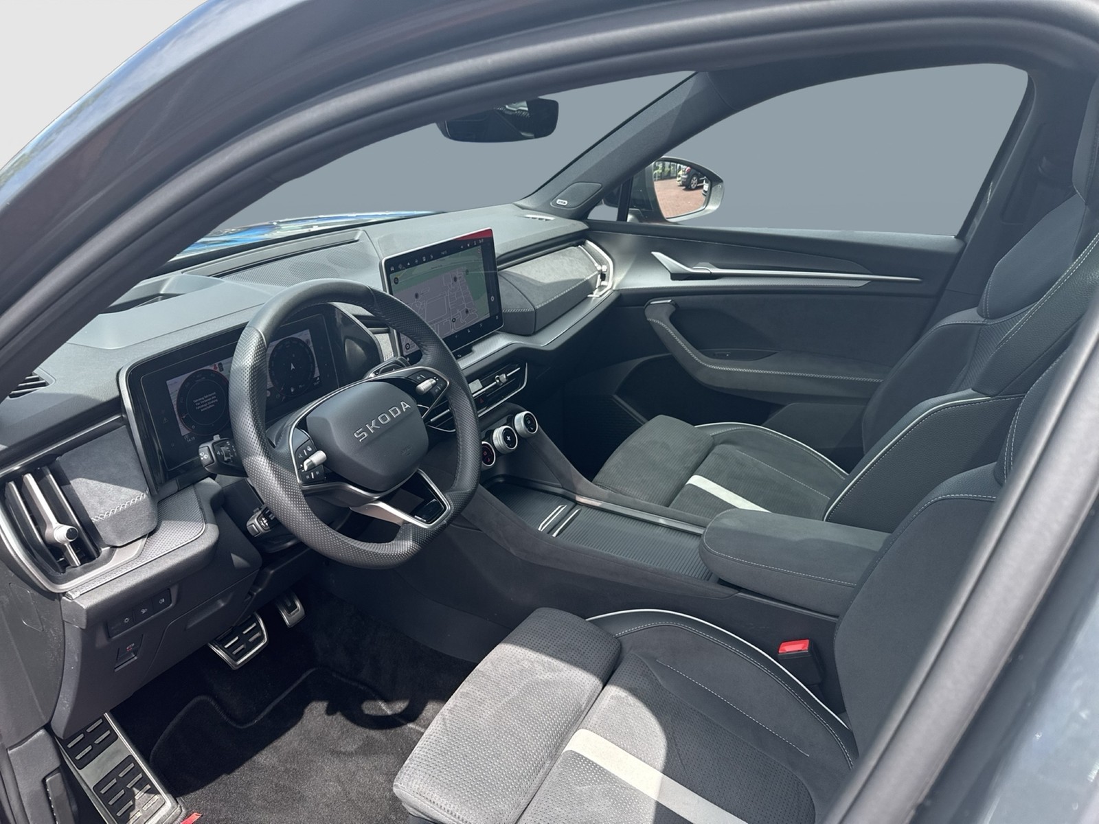 Skoda Kodiaq 2.0 SPORTLINE 4X4 7SITZE PANO STANDHZ AHK