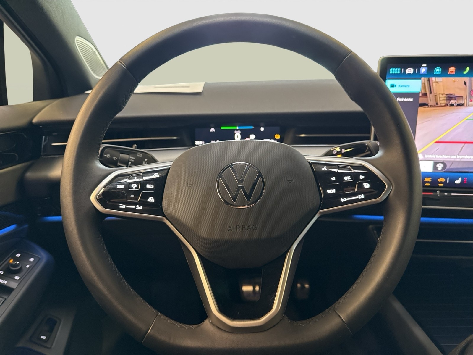 Volkswagen ID.7 Tourer PRO WÄRMEPUMPE AHK 360°CAM ACC LM19