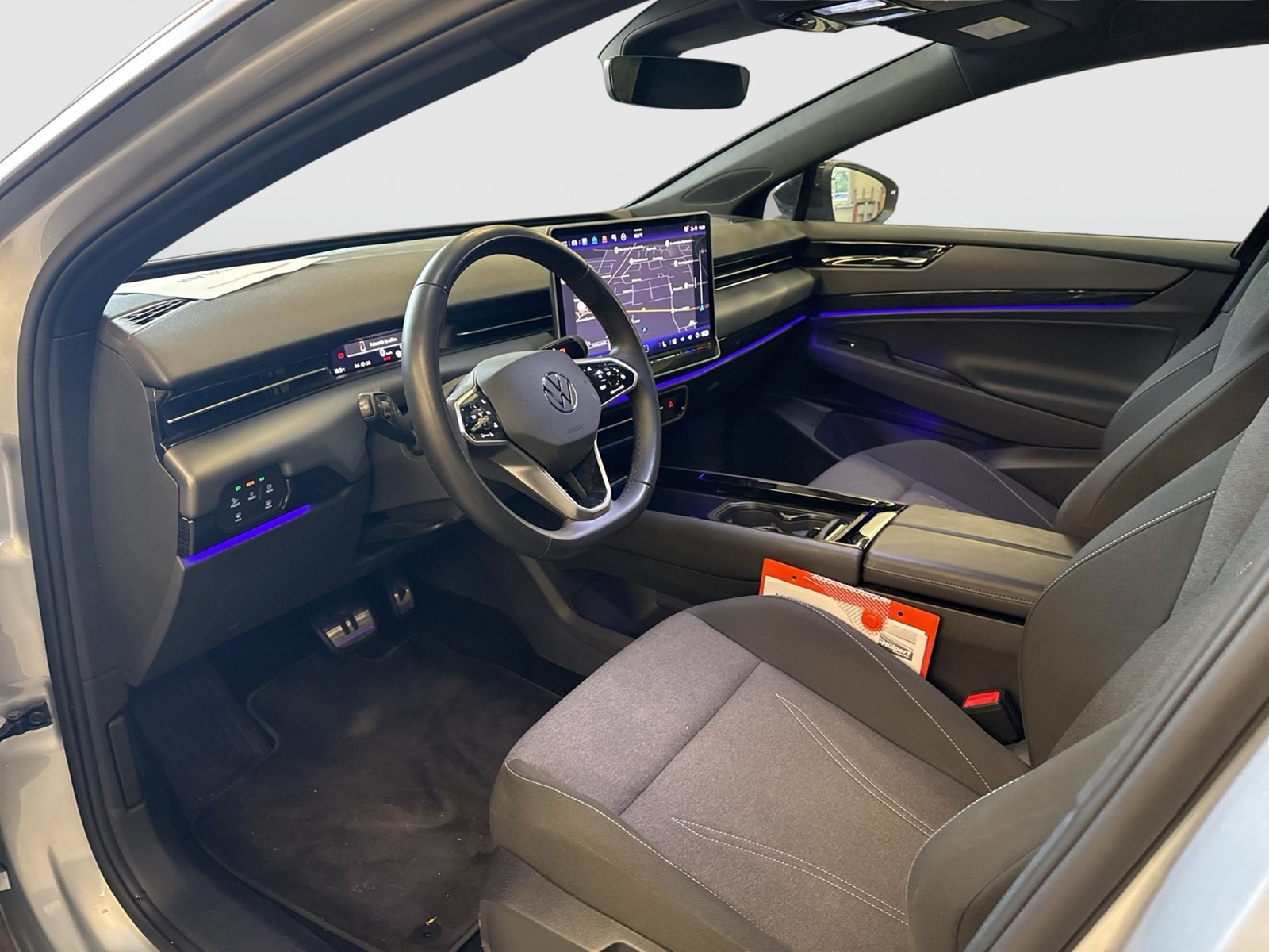 Volkswagen ID.7 Tourer PRO WÄRMEPUMPE AHK 360°CAM ACC LM19