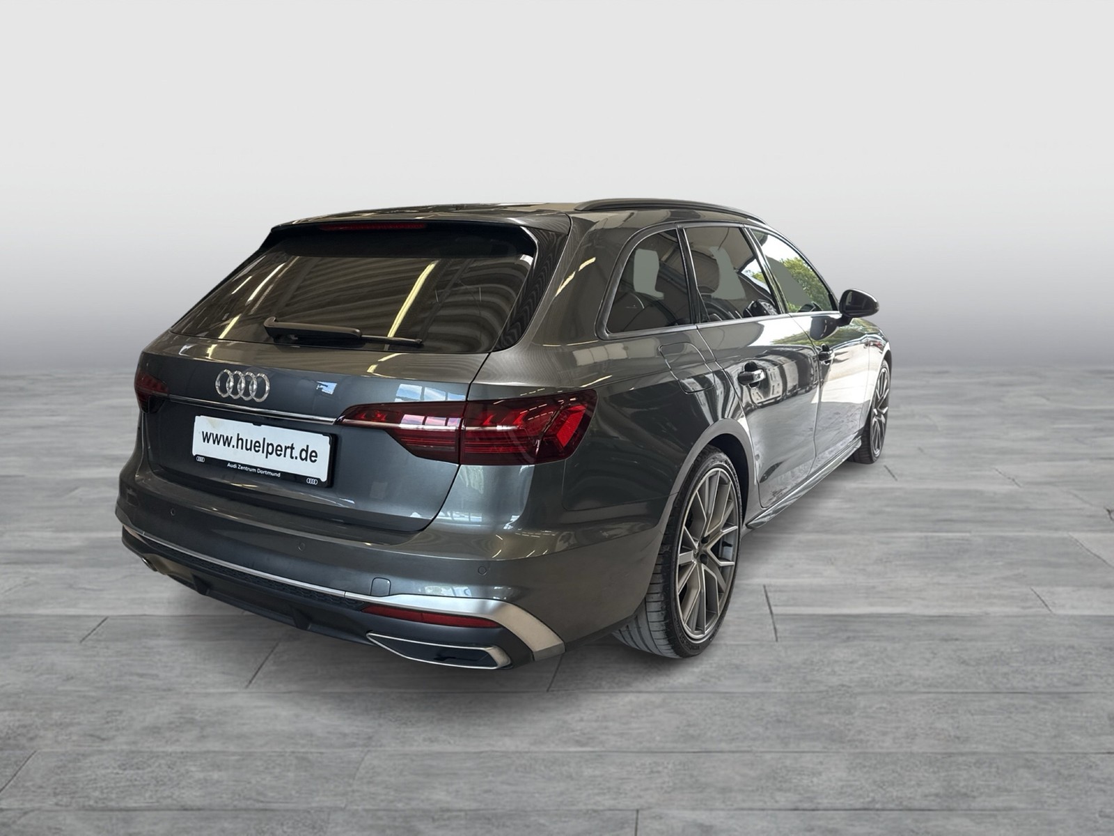 Audi A4 Avant 40 S LINE PANO STANDHZ. AHK CAM ALU19