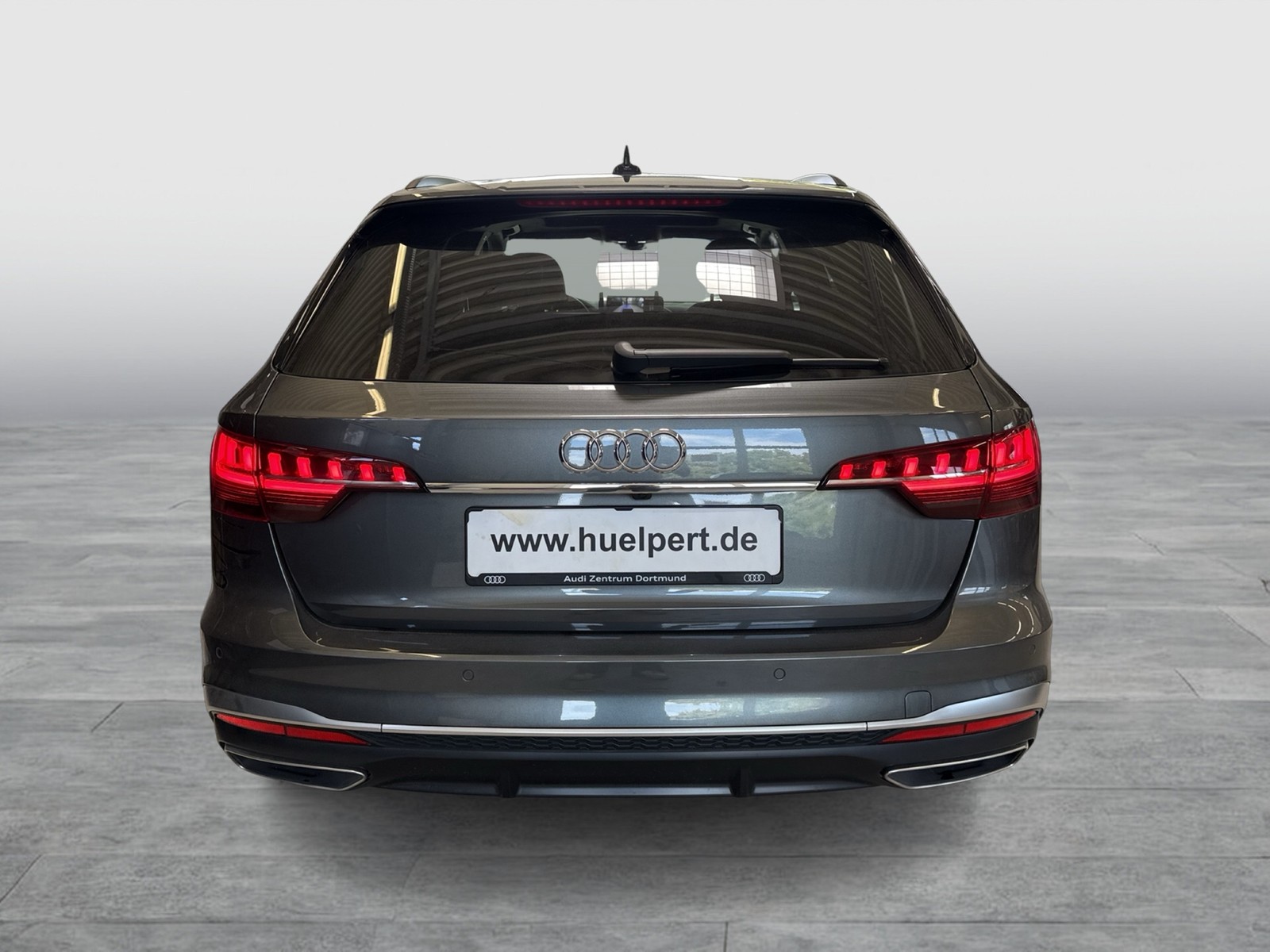 Audi A4 Avant 40 S LINE PANO STANDHZ. AHK CAM ALU19