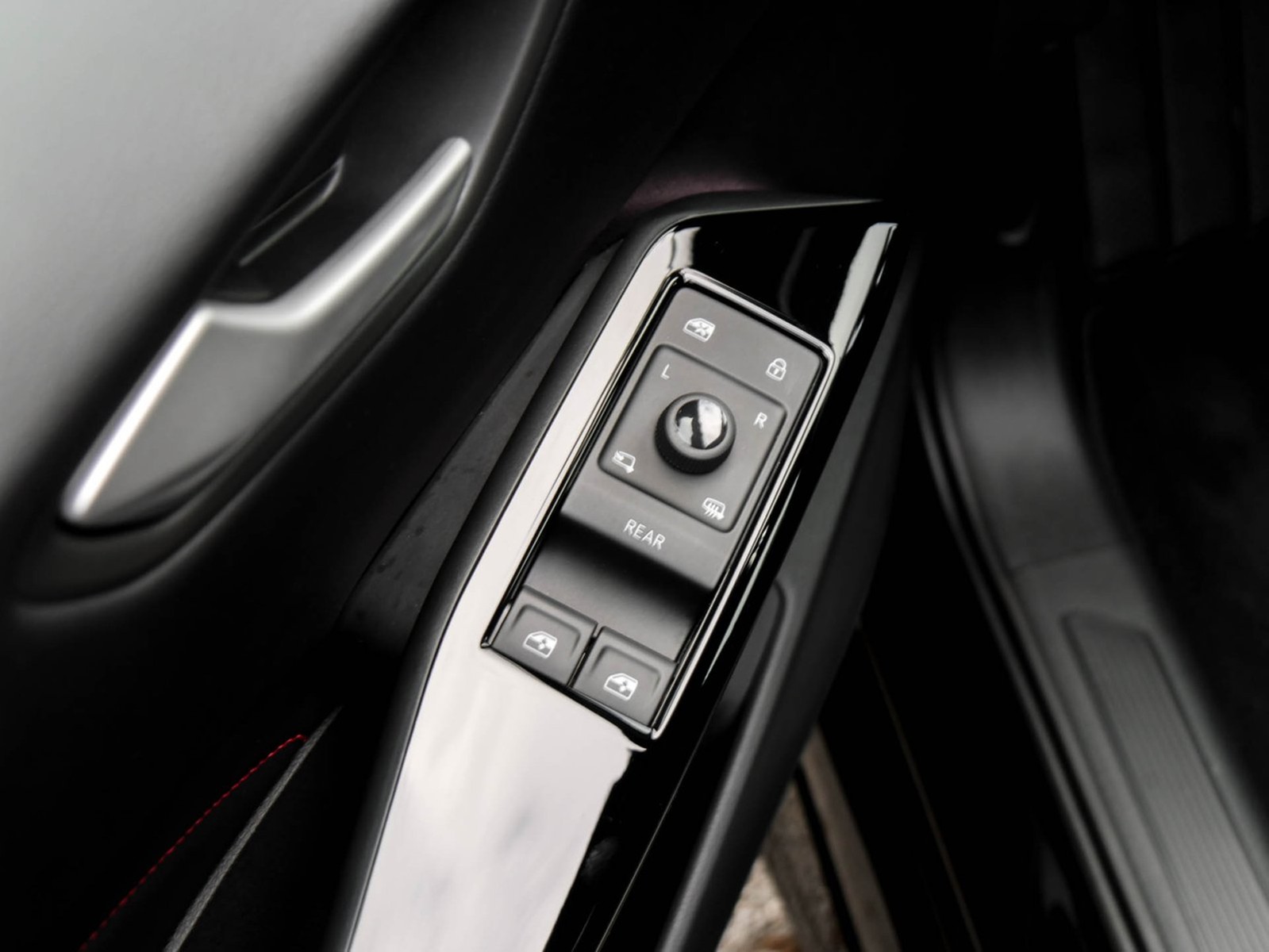 Volkswagen ID.3 GTX PERFORMANCE WÄRMEPUMPE PANO 360CAM LM20