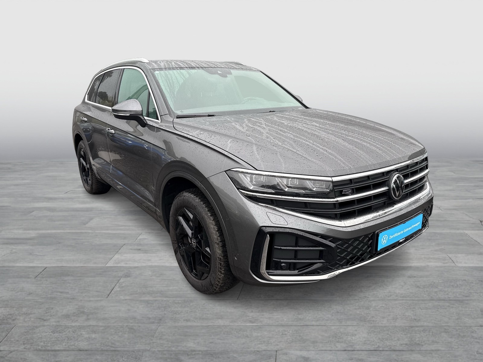 Volkswagen Touareg V6 R-LINE NEUES MODELL AHK CAM ACC LM19