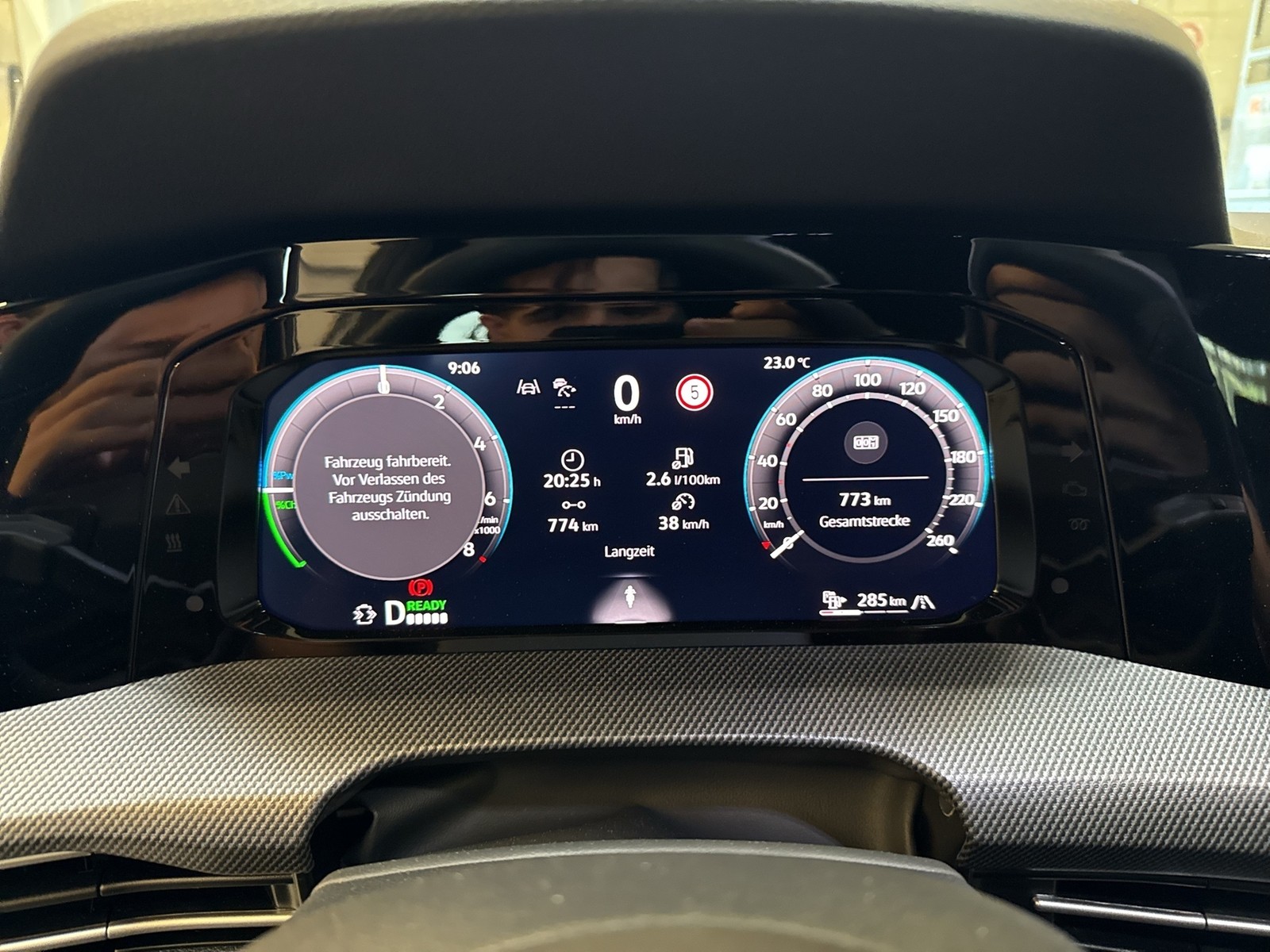 Volkswagen Golf VIII 1.5 HYBRID GTE LEDER AHK 360°CAM LM18