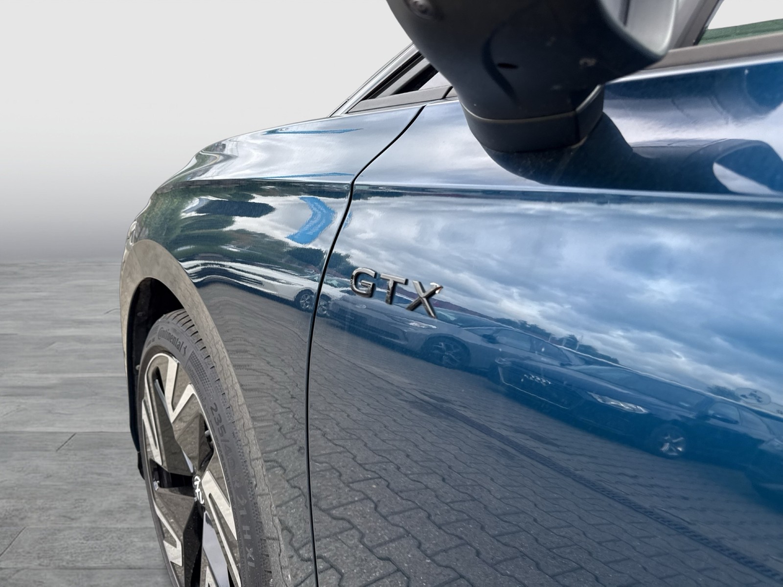 Volkswagen ID.7 Tourer GTX 4X4 WÄRMEPUMPE PANO AHK 360°CAM