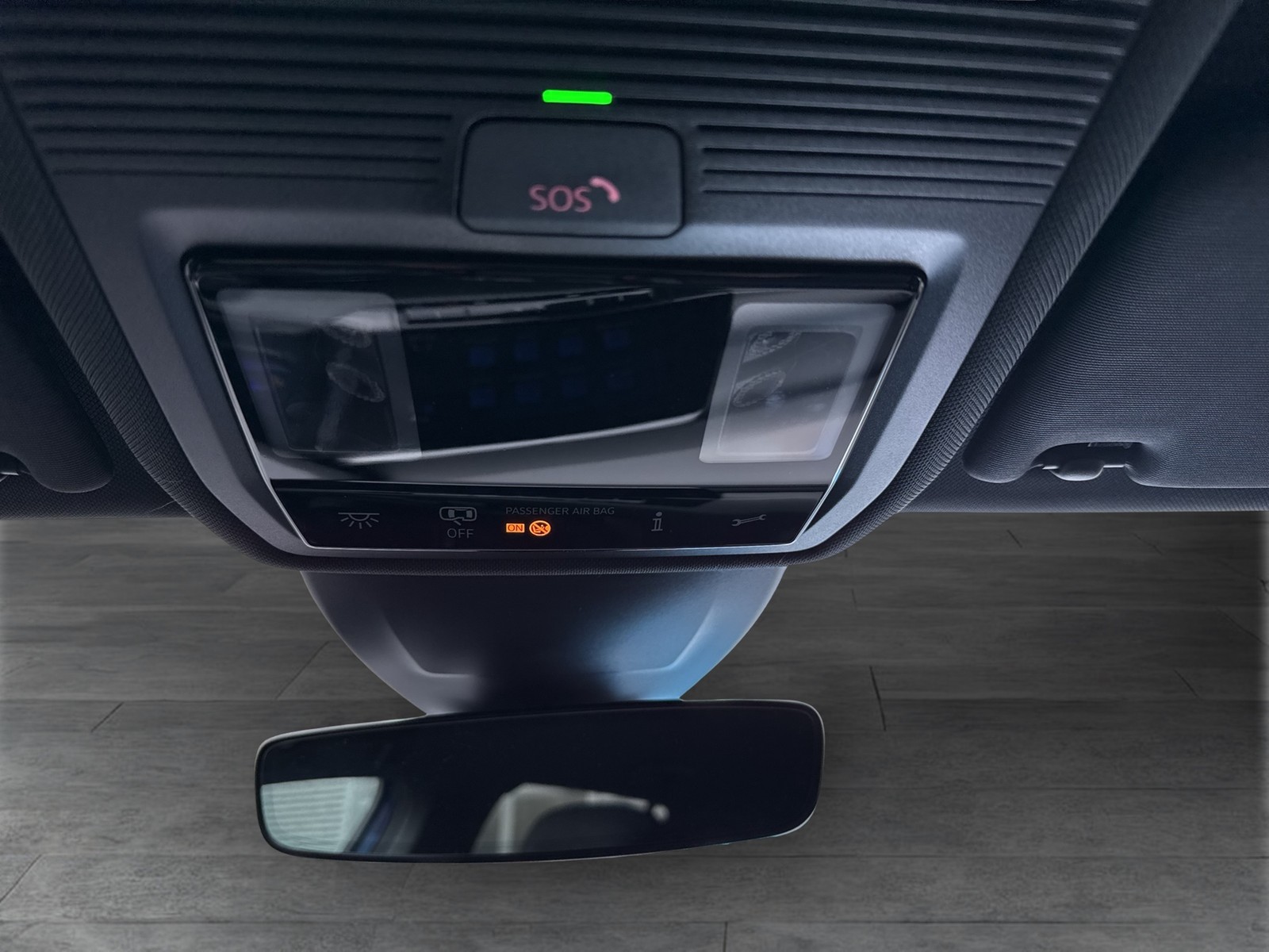 Volkswagen Golf Variant VIII 2.0 R 4X4 AHK ACC LM19 NAVI