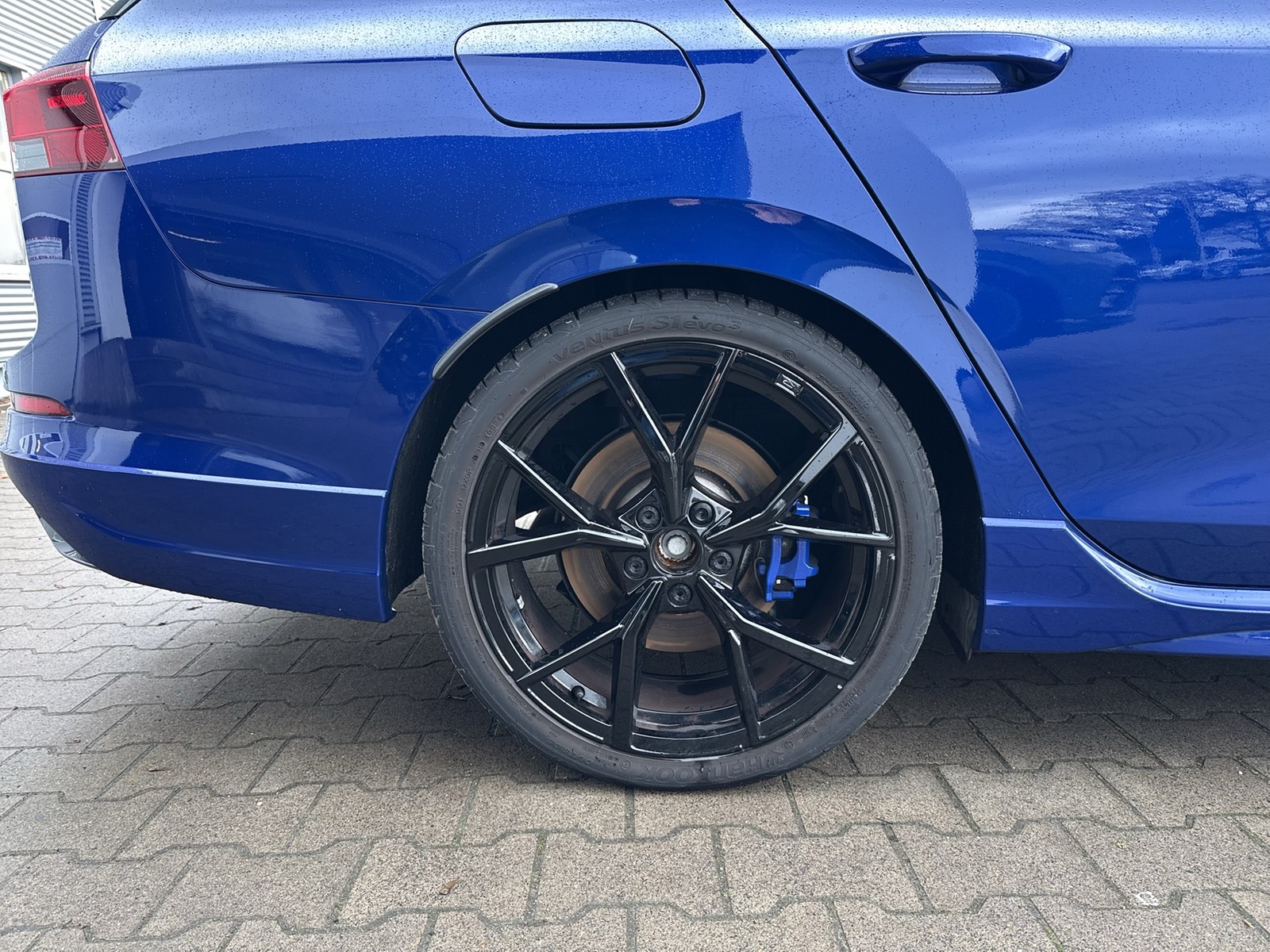 Volkswagen Golf Variant VIII 2.0 R 4X4 AHK ACC LM19 NAVI