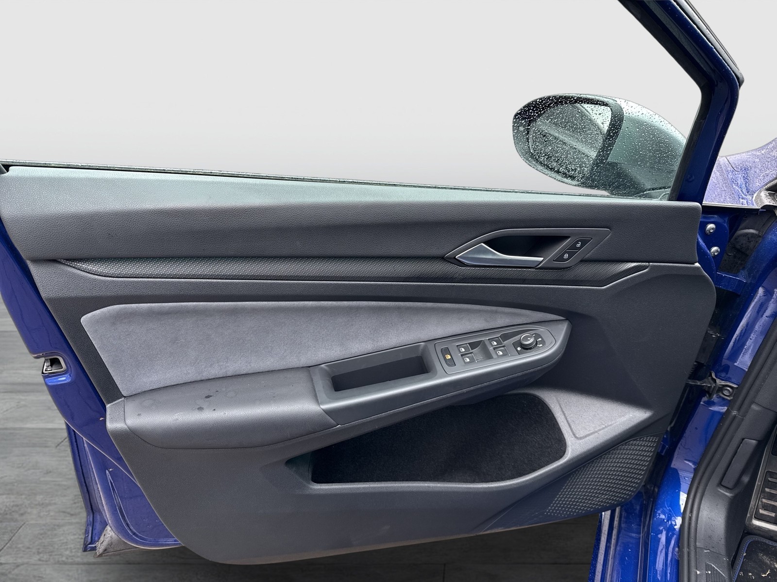 Volkswagen Golf Variant VIII 2.0 R 4X4 AHK ACC LM19 NAVI