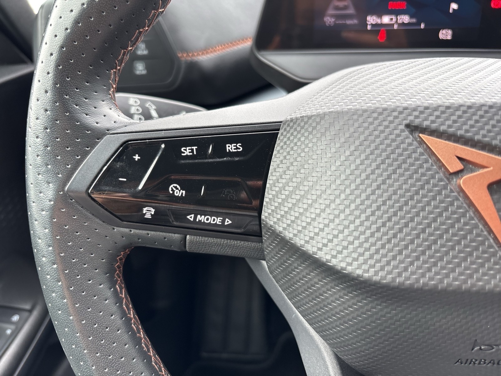 Cupra Born CAM ACC LM19 NAVI SITZHEIZUNG KEYLESS-GO