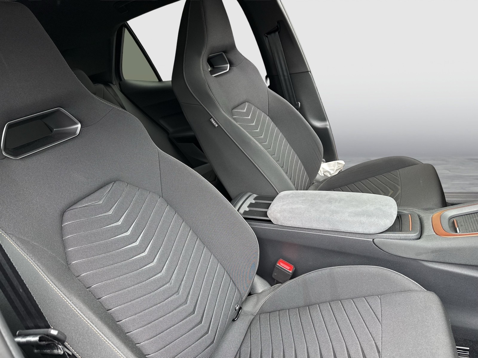 Cupra Born e-BOOST BEATS 360°CAM ACC LM19 NAVI SITZHZ.