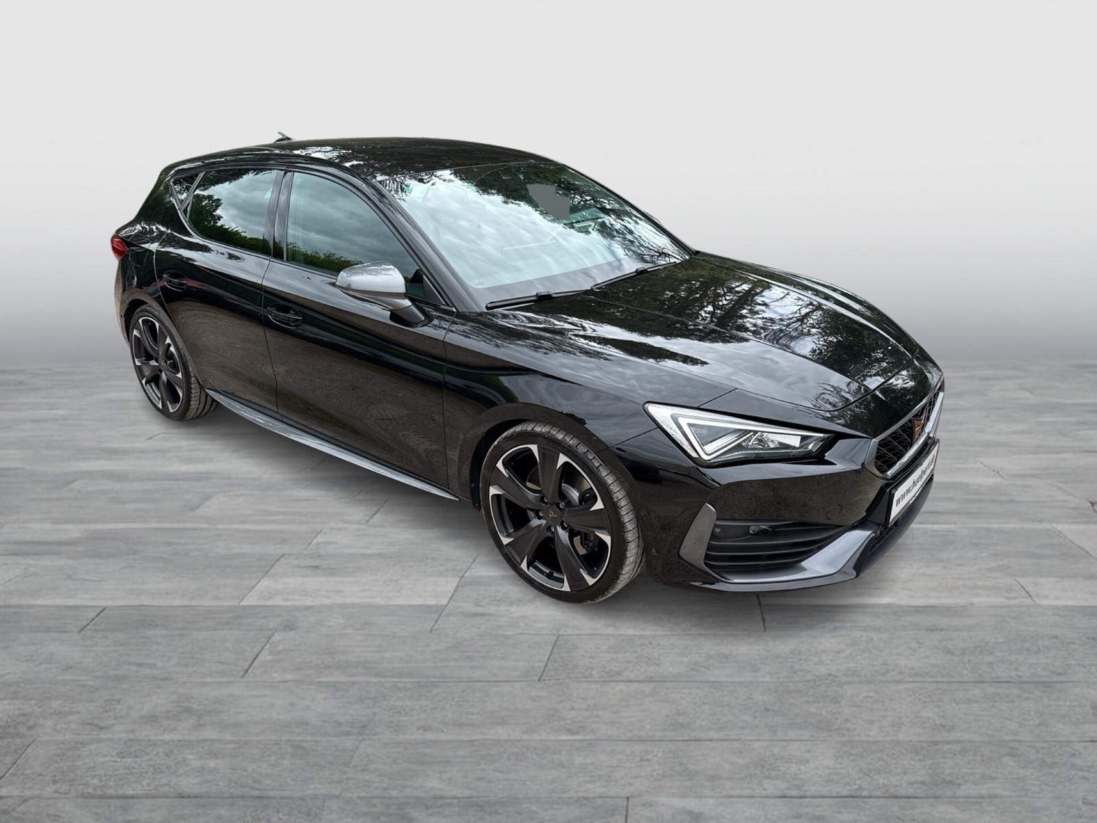 Cupra Leon 2.0 VZ BEATS CAM ACC LM19 NAVI CARPLAY