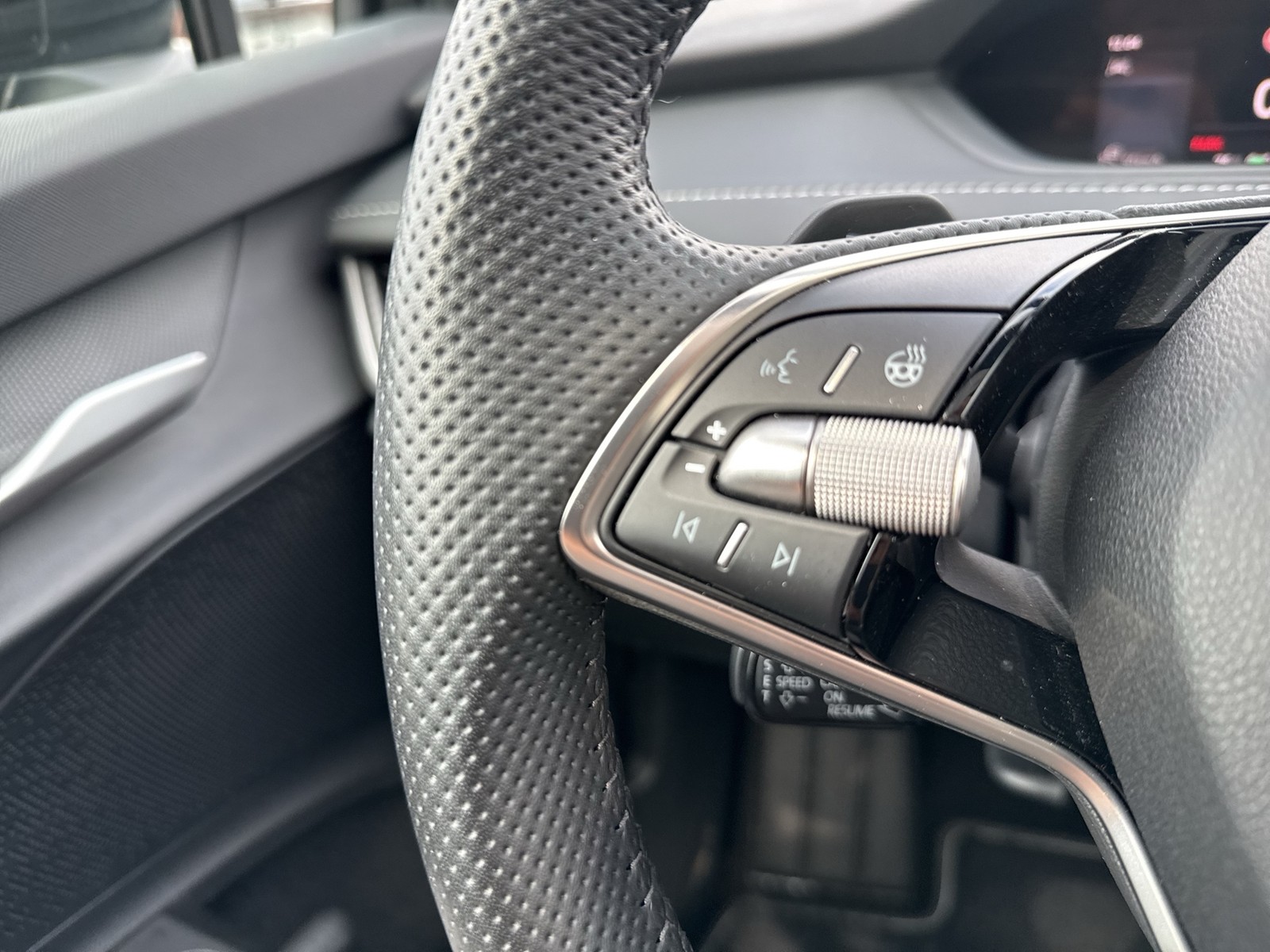 Skoda Enyaq Coupé 85 SPORTLINE WÄRMEPUMPE PANO CANTON