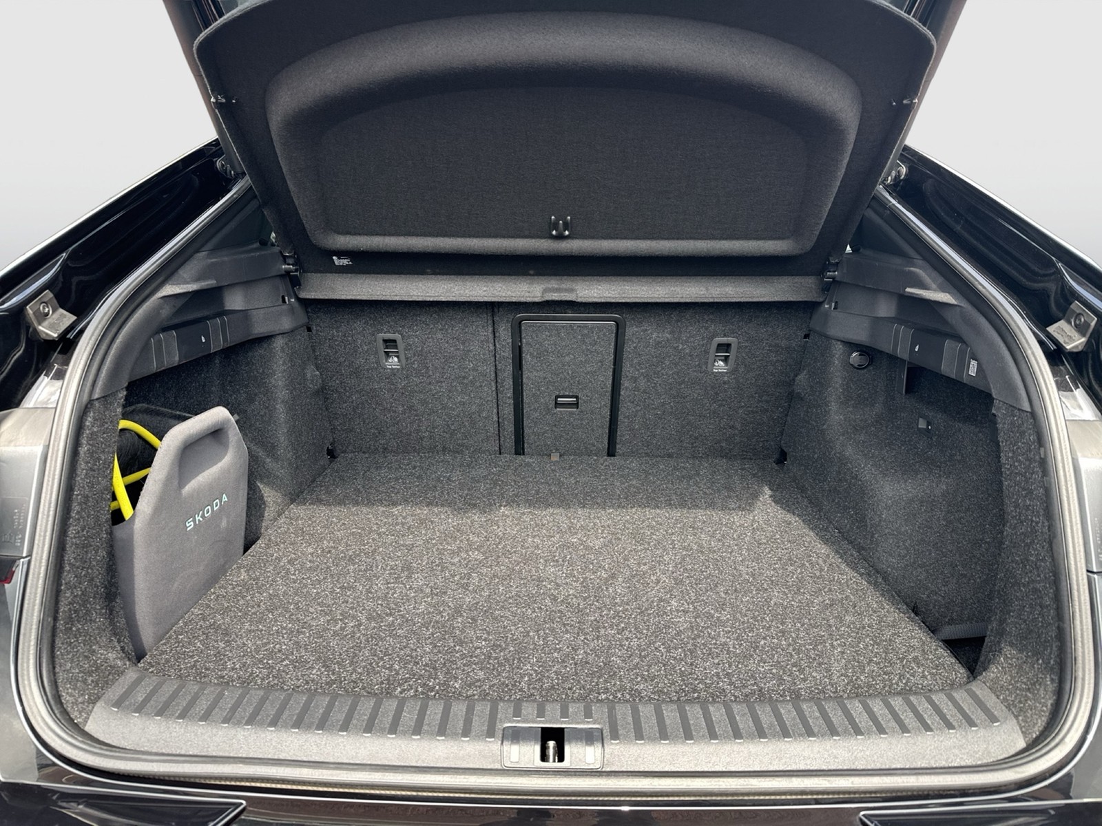 Skoda Enyaq Coupé 85 SPORTLINE WÄRMEPUMPE PANO CANTON