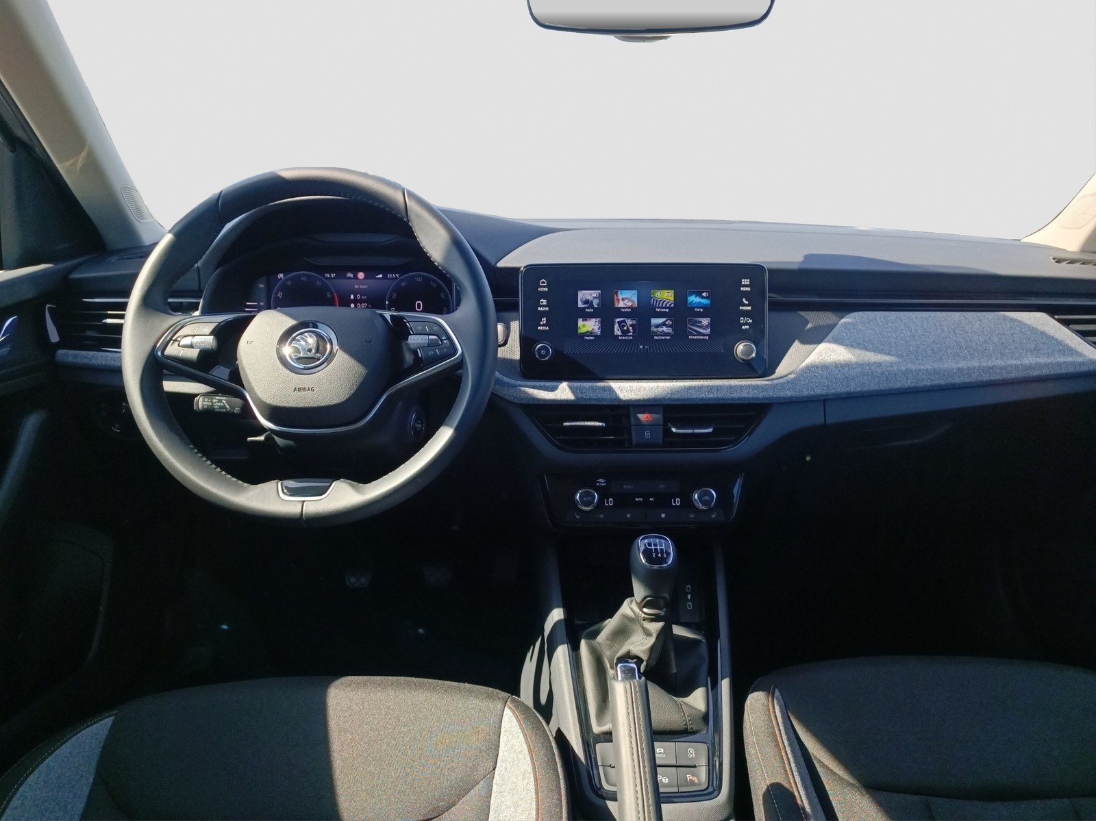 Skoda Kamiq 1.0 Selection KAMERA SITZHEIZ ALU17 MATRIX
