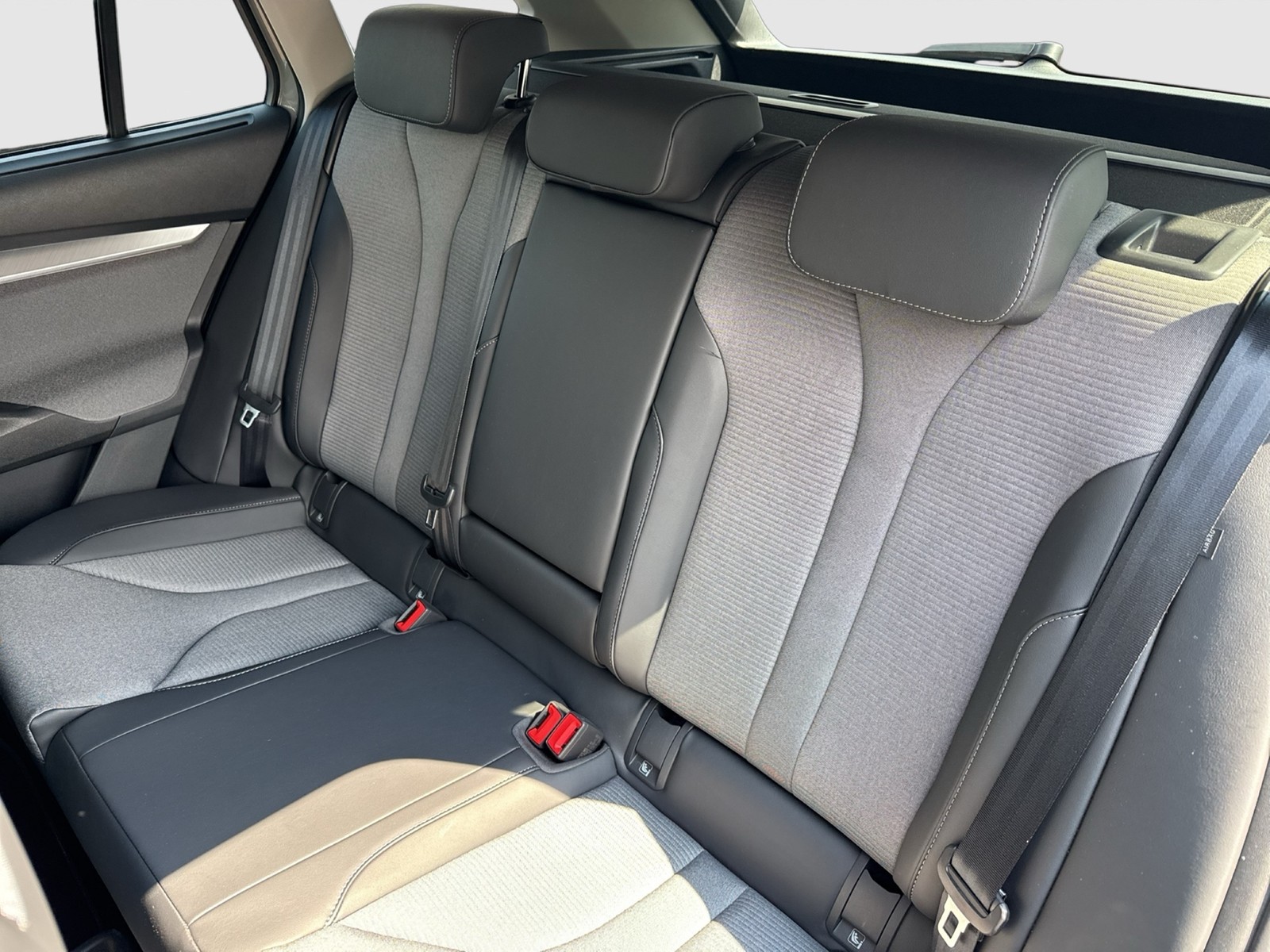 Skoda Enyaq 85 LOFT WÄRMEPUMPE CANTON AHK 360°CAM LM20