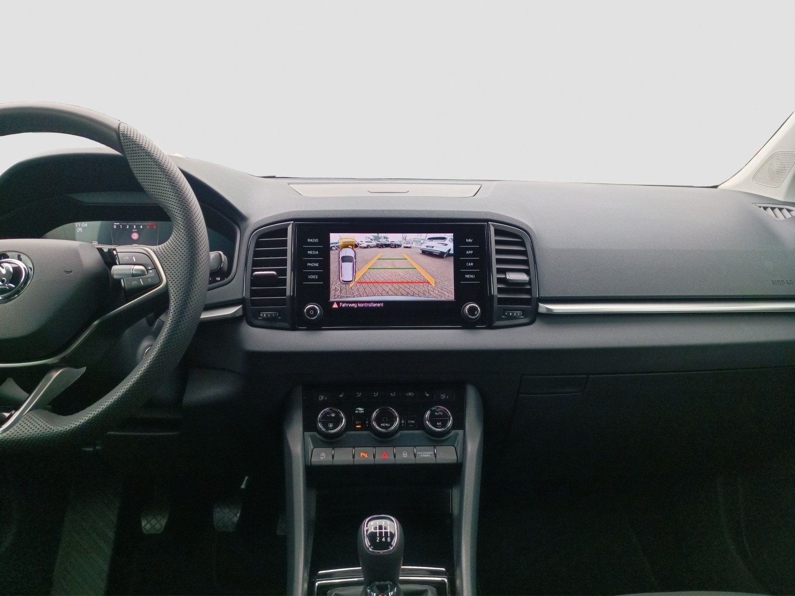 Skoda Karoq 1.5 Selection CAM SITZHEIZ MATRIX eKLAPPE