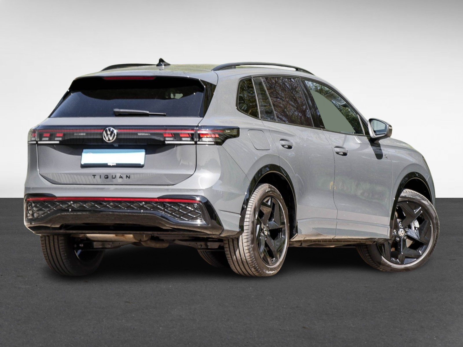 Volkswagen Tiguan 2.0 R-Line KAMERA SITZHEIZUNG ALU19 NAVI