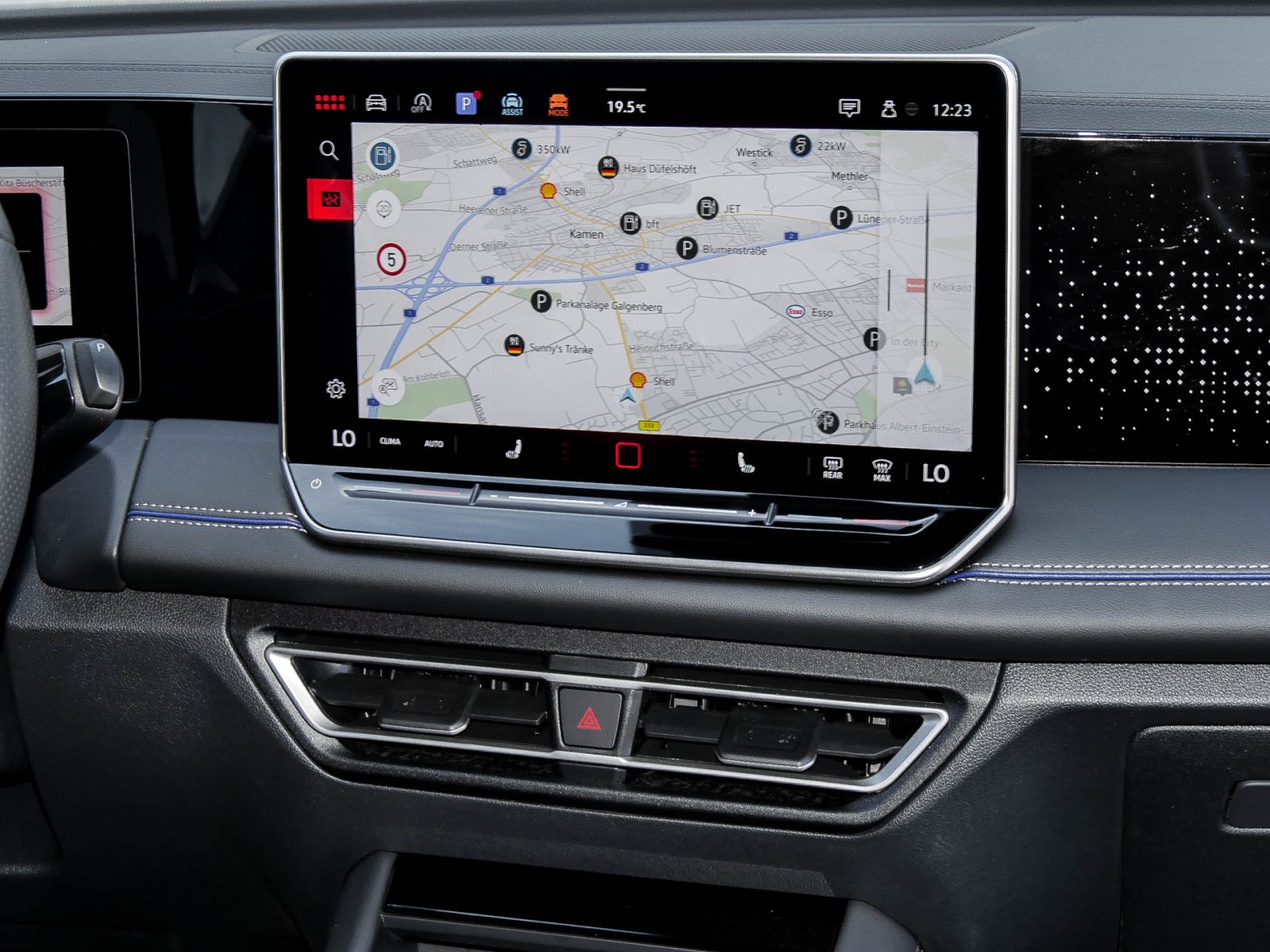Volkswagen Tiguan 2.0 R-Line KAMERA SITZHEIZUNG ALU19 NAVI