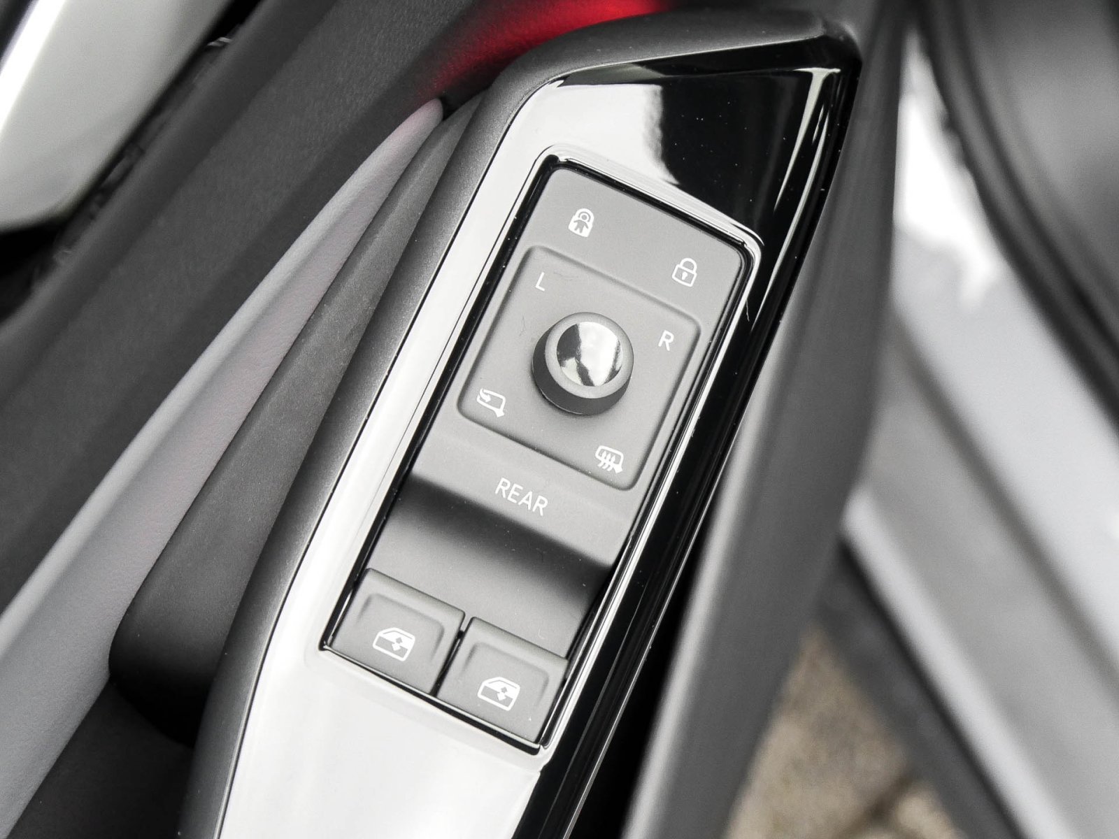Volkswagen ID.4 Pro Performance KAMERA MATRIX SITZHEIZ ACC