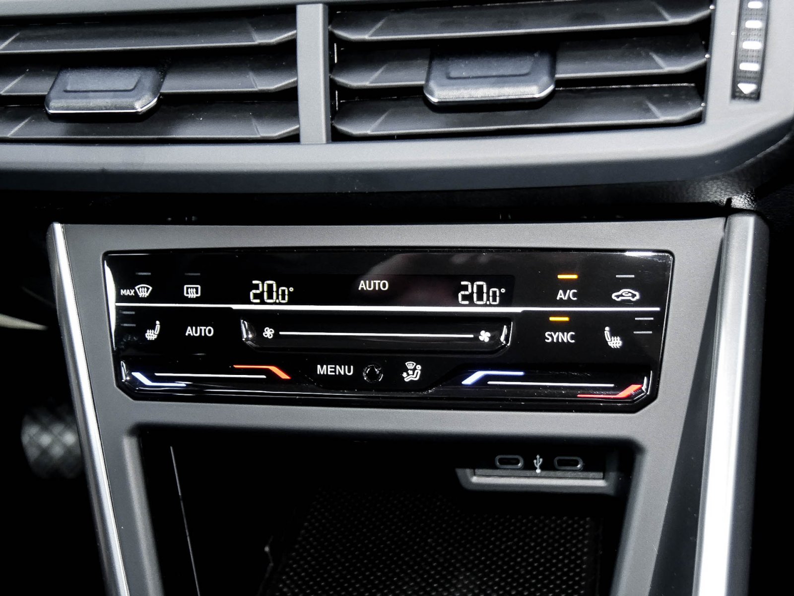 Volkswagen Taigo 1.0 LIFE SITZHEIZUNG LED NAVI ALU