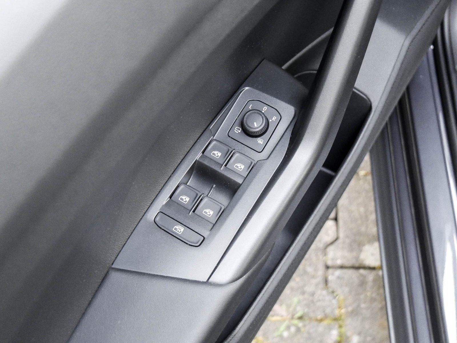 Volkswagen T-Cross 1.5 LIFE ALU NAVI EINPARKHILFE BLUETOOTH
