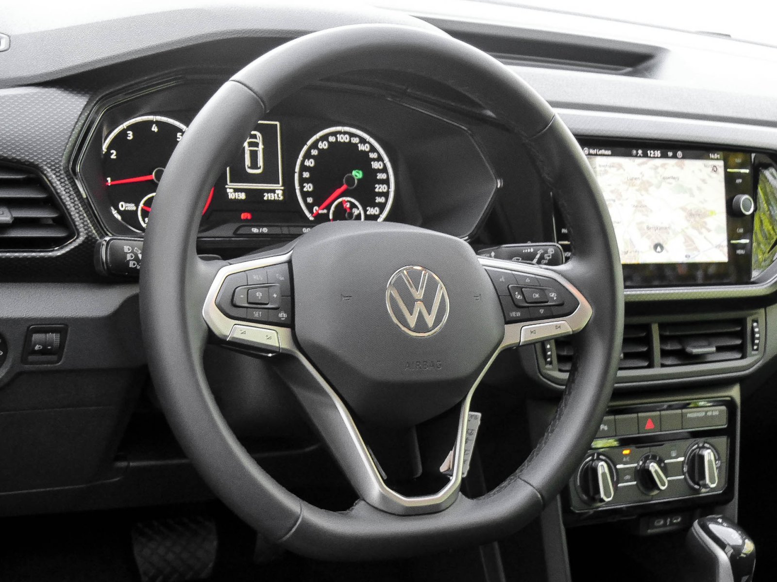 Volkswagen T-Cross 1.5 LIFE ALU NAVI EINPARKHILFE BLUETOOTH
