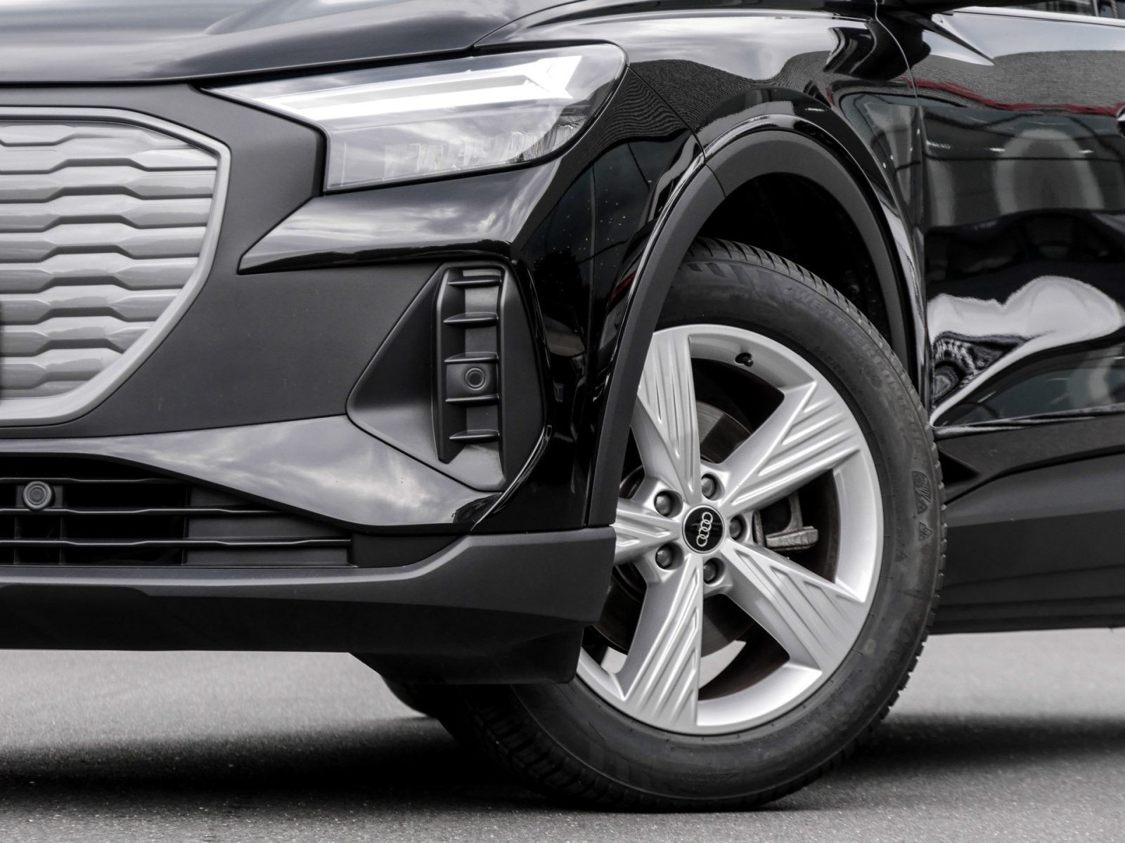 Audi Q4 e-tron Sportback 35 CAM ACC LM19 eKLAPPE NAVI+