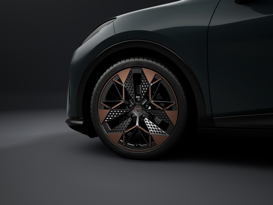 Cupra Raval ENDURANCE EDITION DYNAMIC PLUS 360CAM NAVI