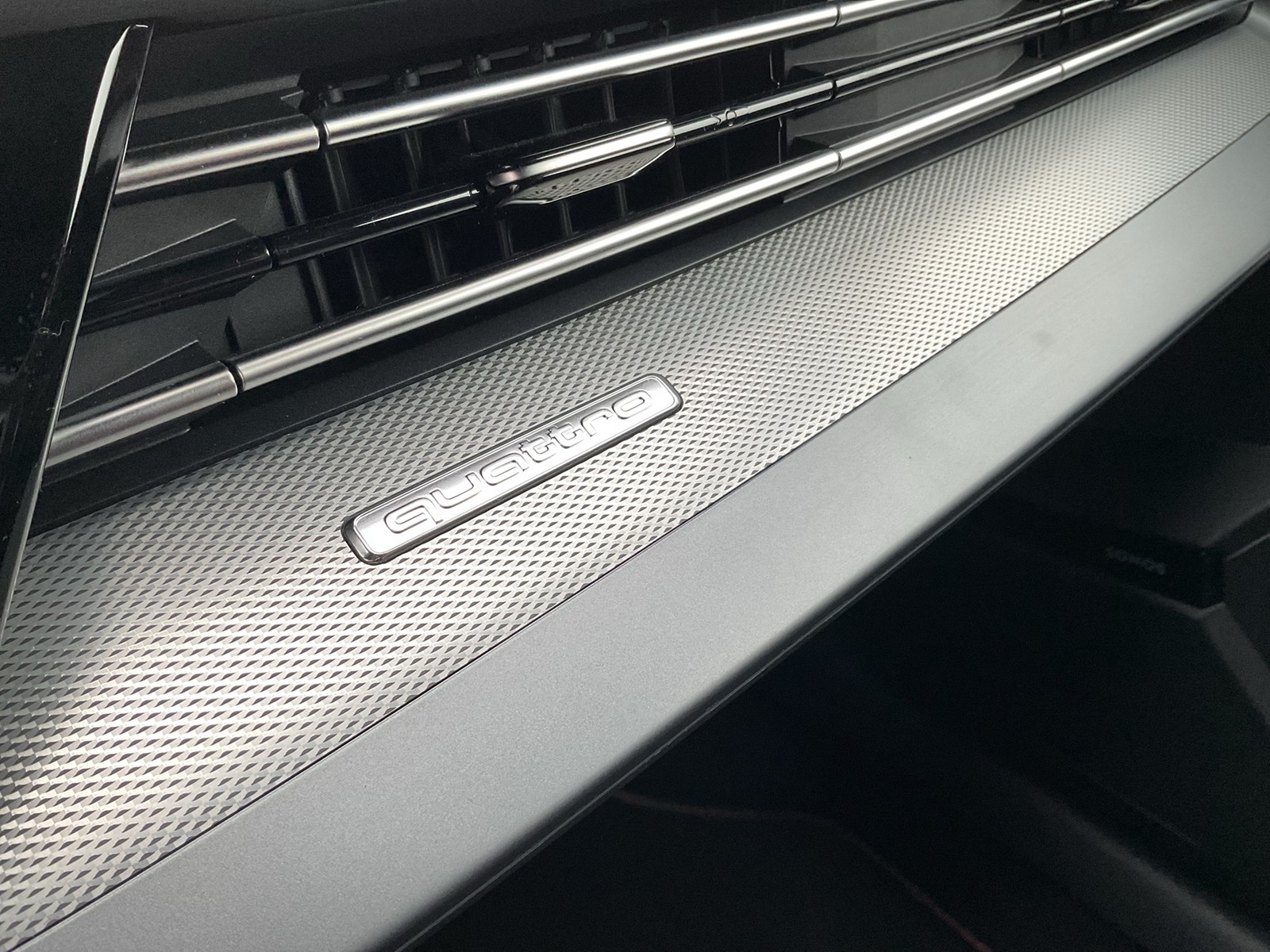 Audi A3 Sportback quattro S LINE STANDHZ. SONOS AHK