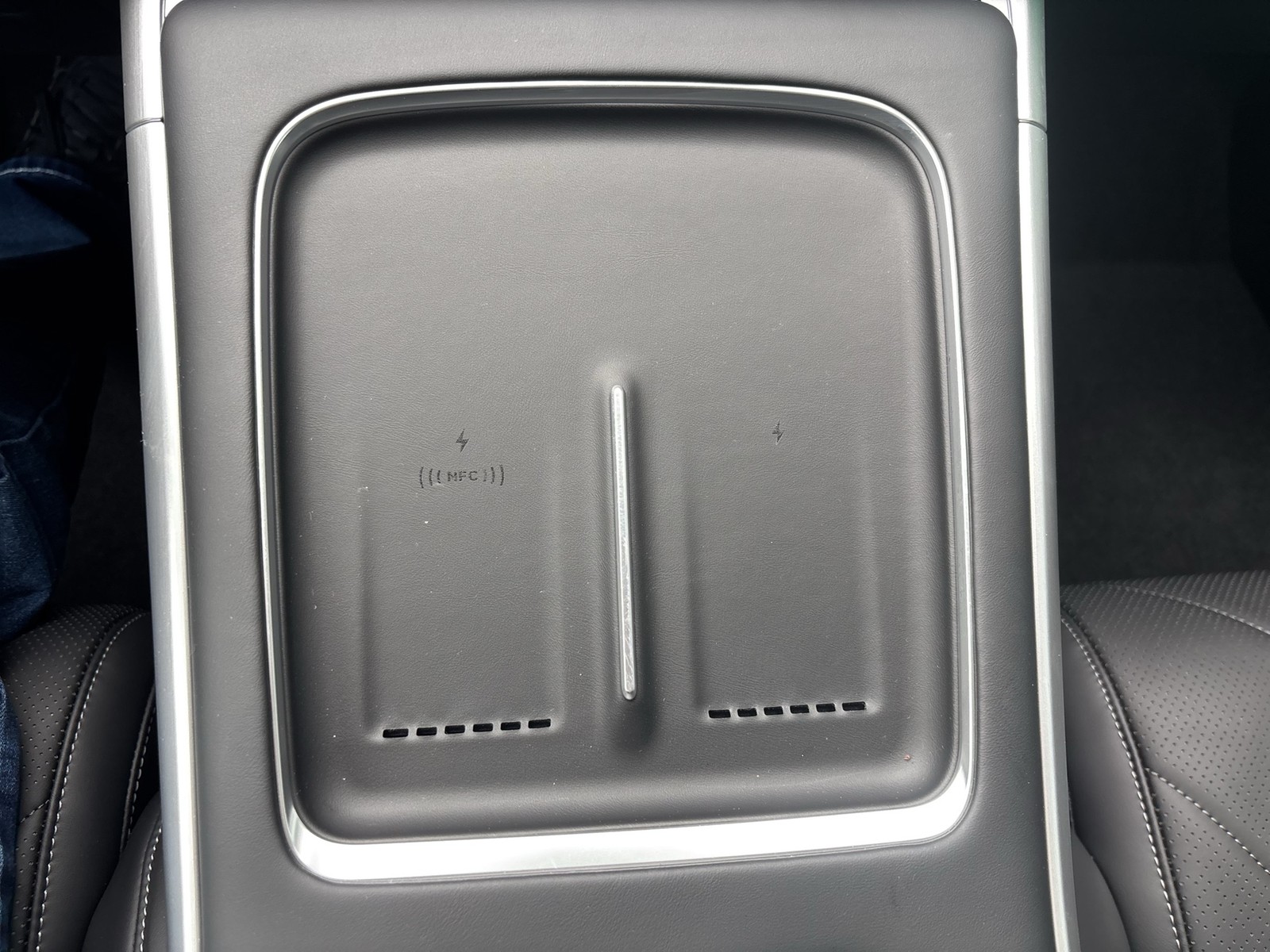 XPENG G9 AWD Performance AHK DYNAUDIO LEDER LM21