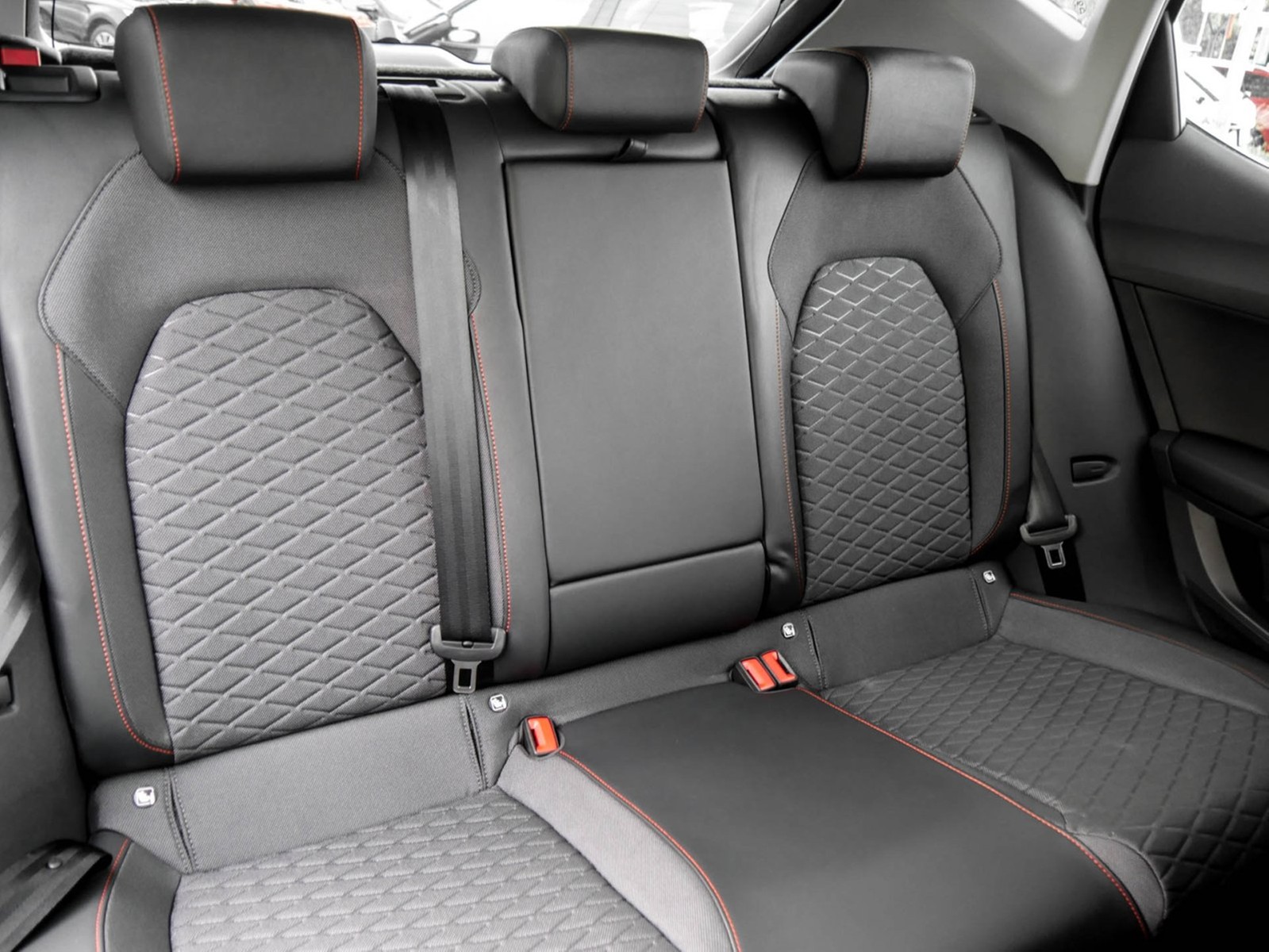 Seat Leon 2.0 FR CAM ACC NAVI MATRIXLED LM17 SITZHEIZ