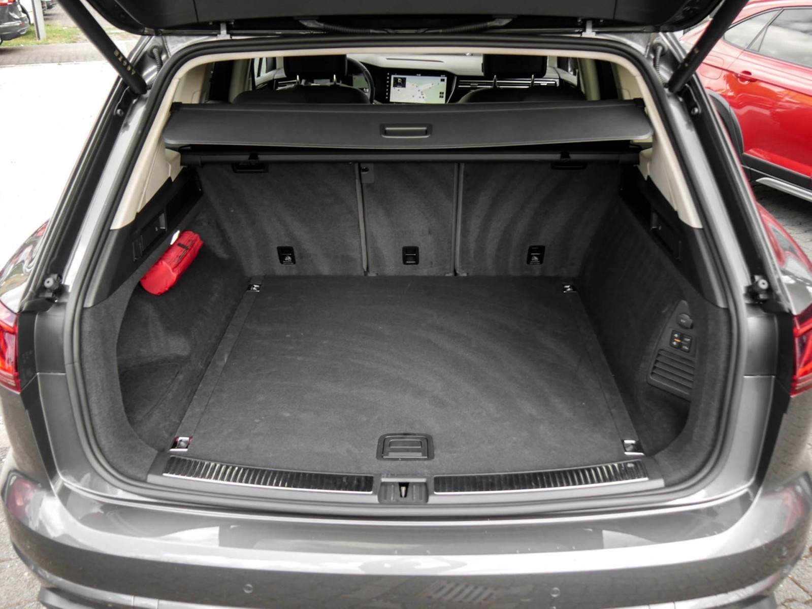 Volkswagen Touareg V6 Elegance LEDER NaviProMax KAMERA ACC