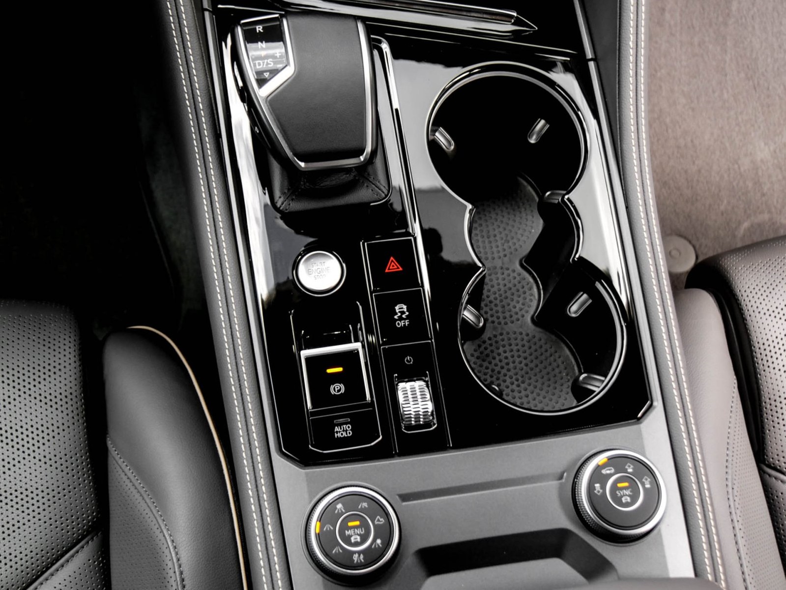 Volkswagen Touareg V6 Elegance LEDER NaviProMax KAMERA ACC