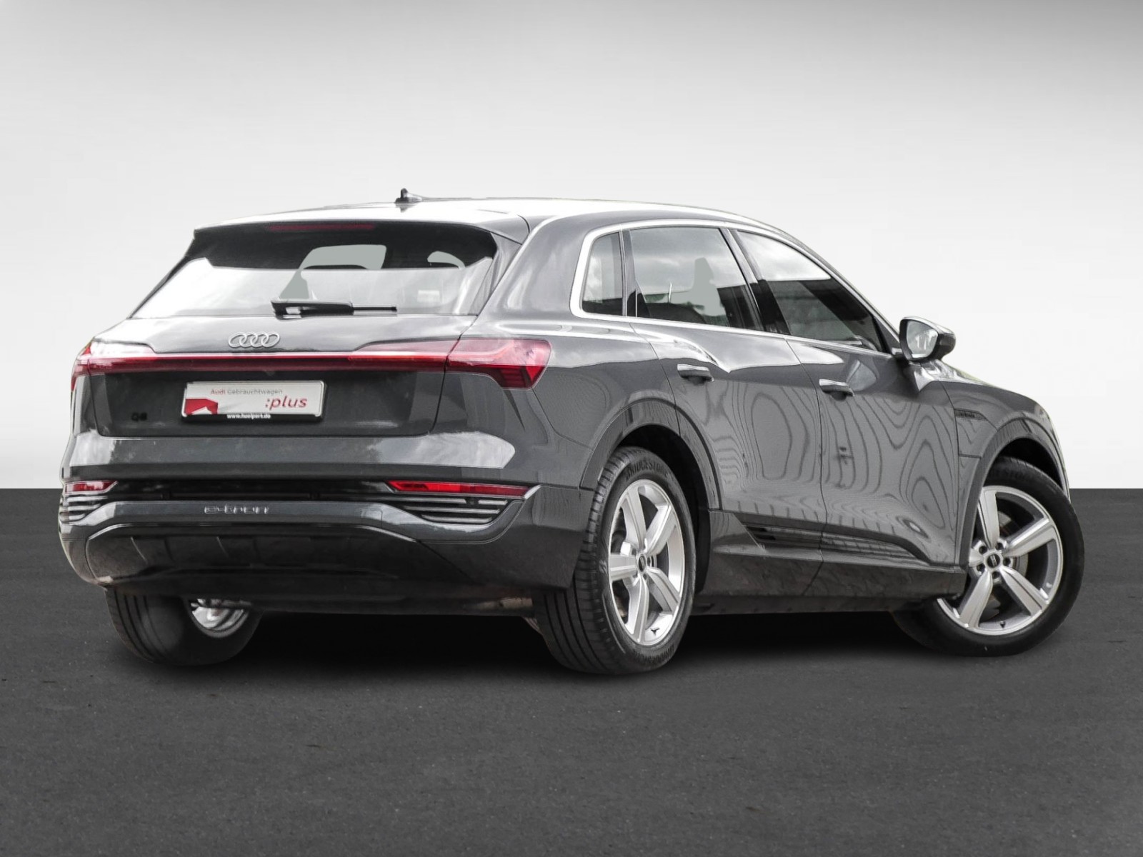 Audi Q8 e-tron 55 quattro advanced NAVI+ AHK LM20