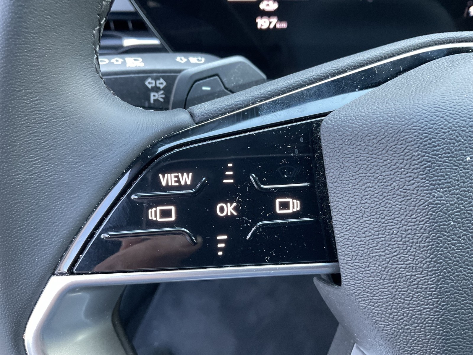 Audi A6 e-tron Avant quattro advanced AHK 360CAM LM21