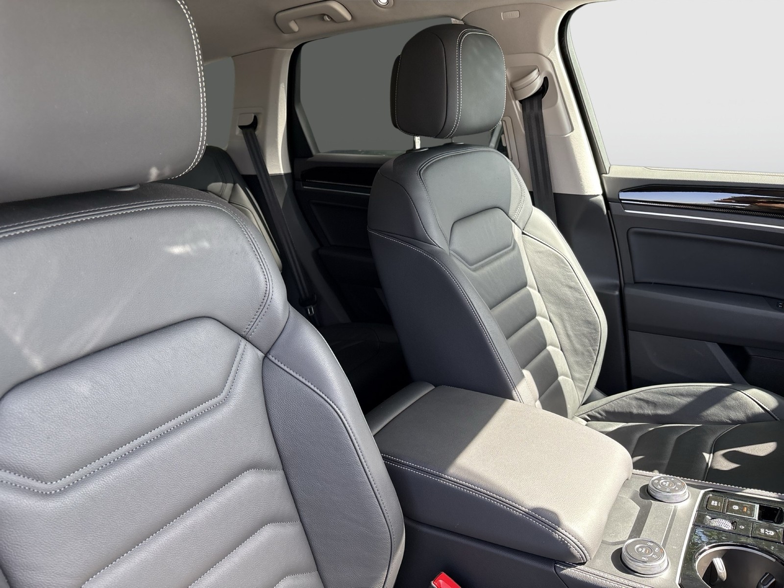Volkswagen Touareg V6 4X4 LEDER AHK CAM ACC LM19 NAVI