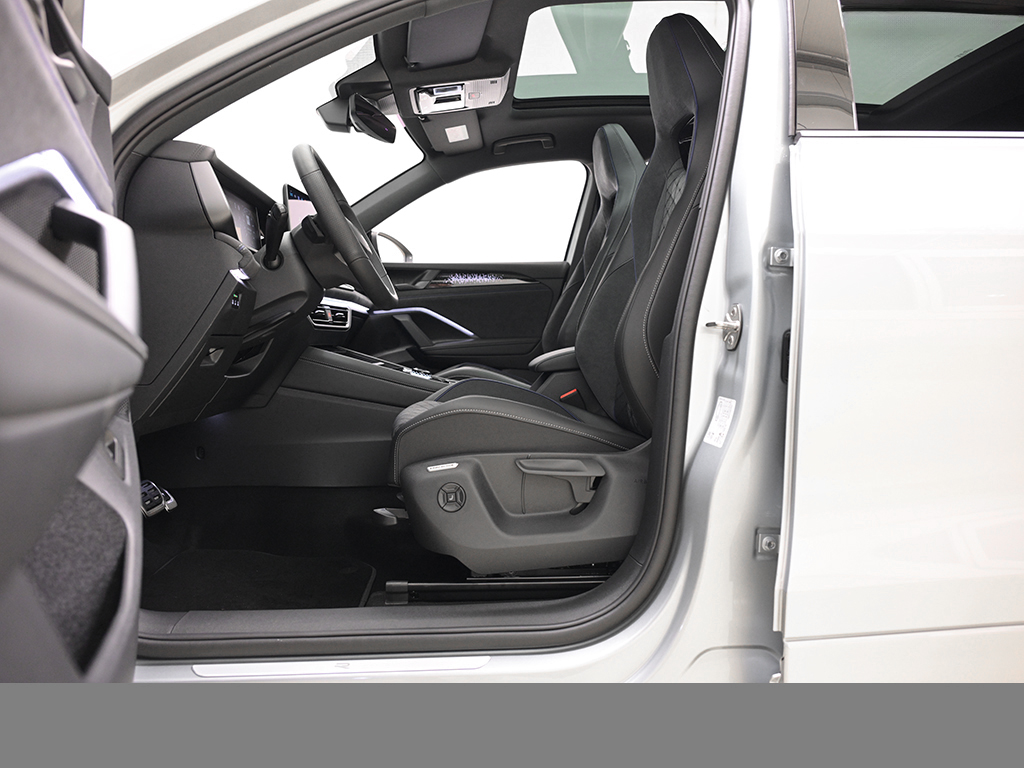 Volkswagen Tayron 2.0 R-LINE DSG 4X4 STANDHZG PANO AHK LM20