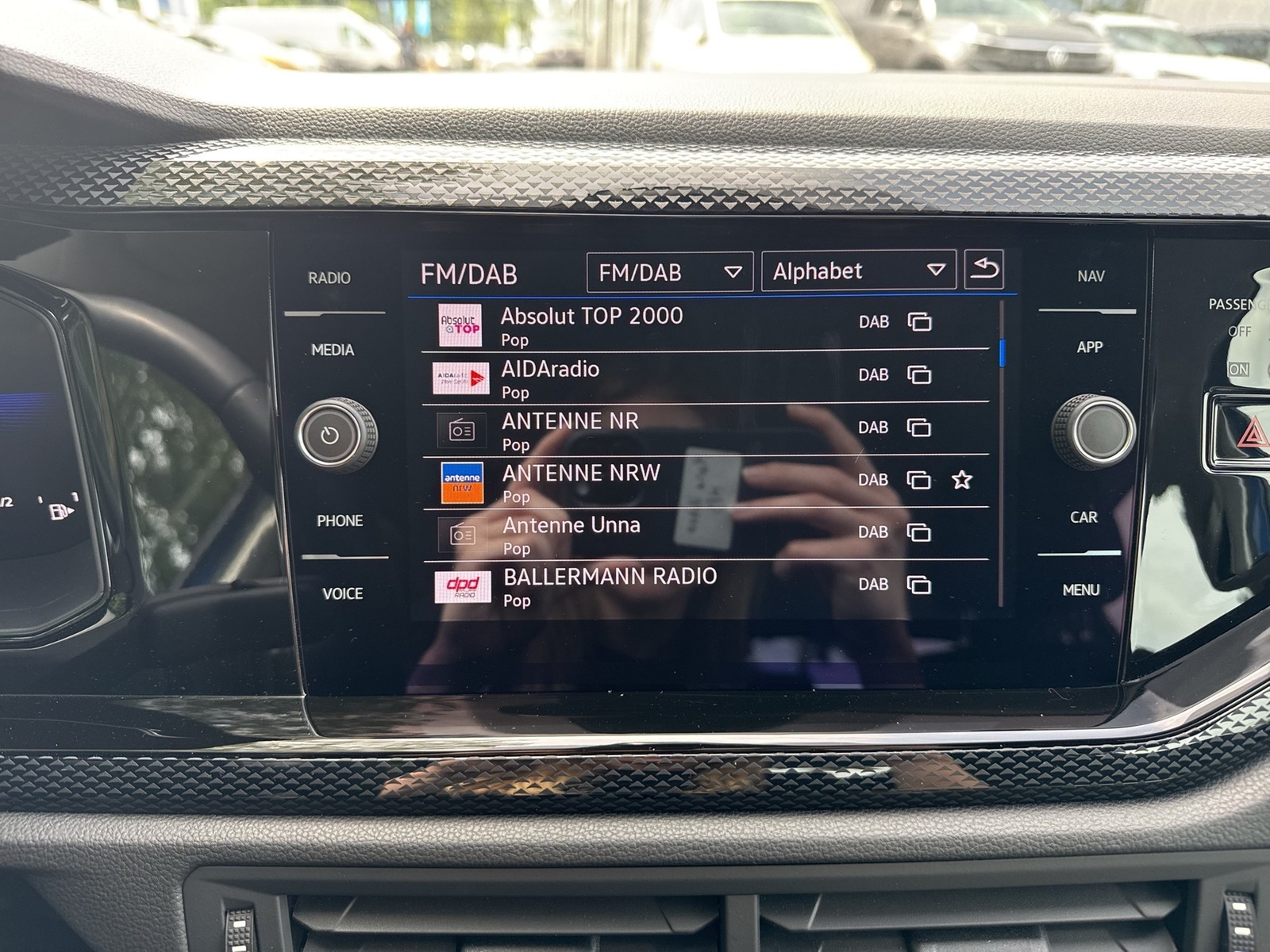 Volkswagen Taigo 1.0 LIFE NAVI CARPLAY ALU SITZHEIZUNG