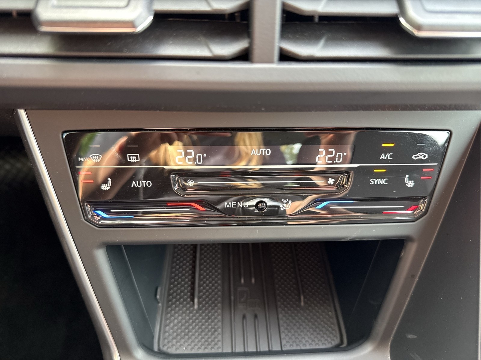 Volkswagen Taigo 1.0 LIFE NAVI CARPLAY ALU SITZHEIZUNG