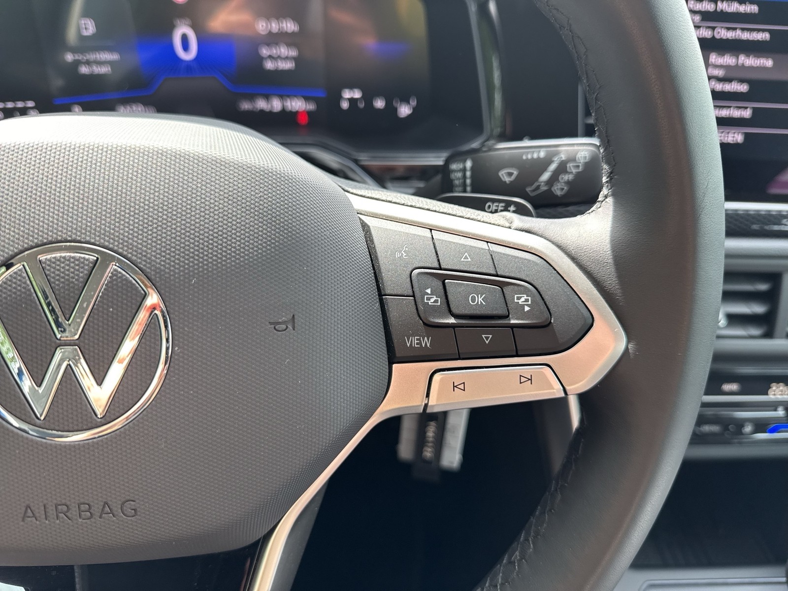 Volkswagen Taigo 1.0 LIFE NAVI CARPLAY ALU SITZHEIZUNG