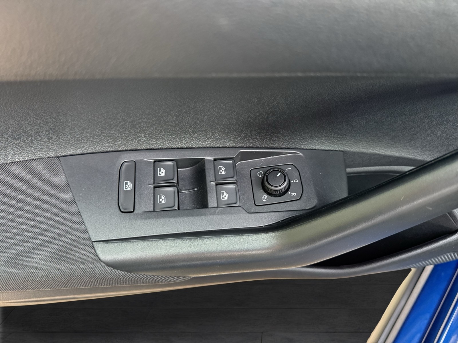 Volkswagen Taigo 1.0 LIFE NAVI CARPLAY ALU SITZHEIZUNG
