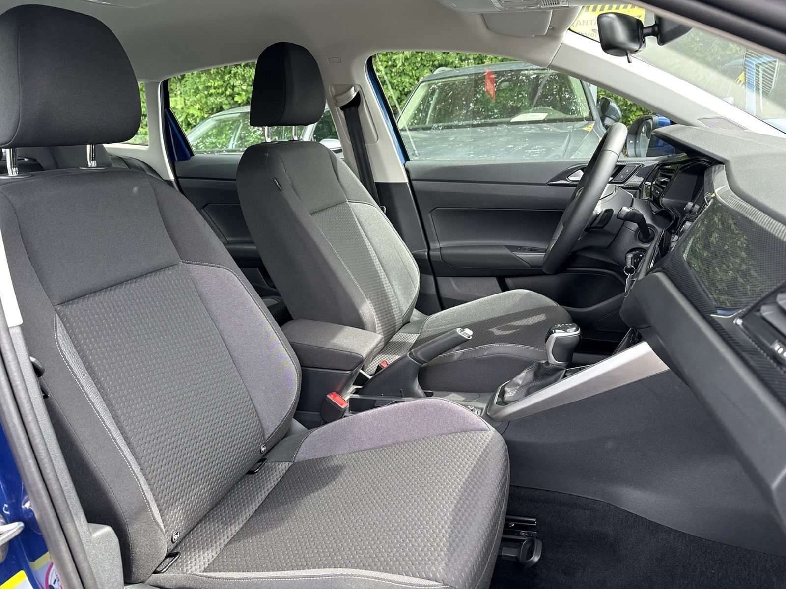 Volkswagen Taigo 1.0 LIFE NAVI CARPLAY ALU SITZHEIZUNG