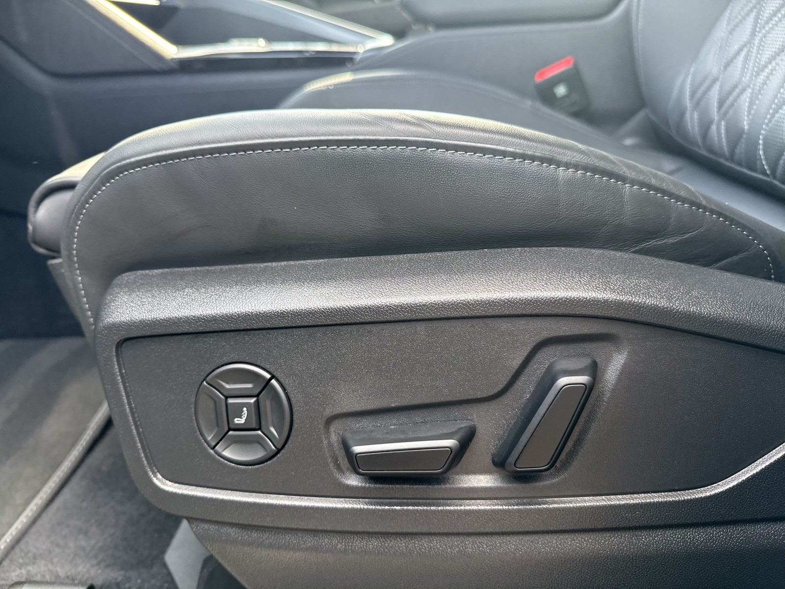 Audi SQ5 quattro B&O AHK 360°CAM LM21 HEAD-UP MATRIX
