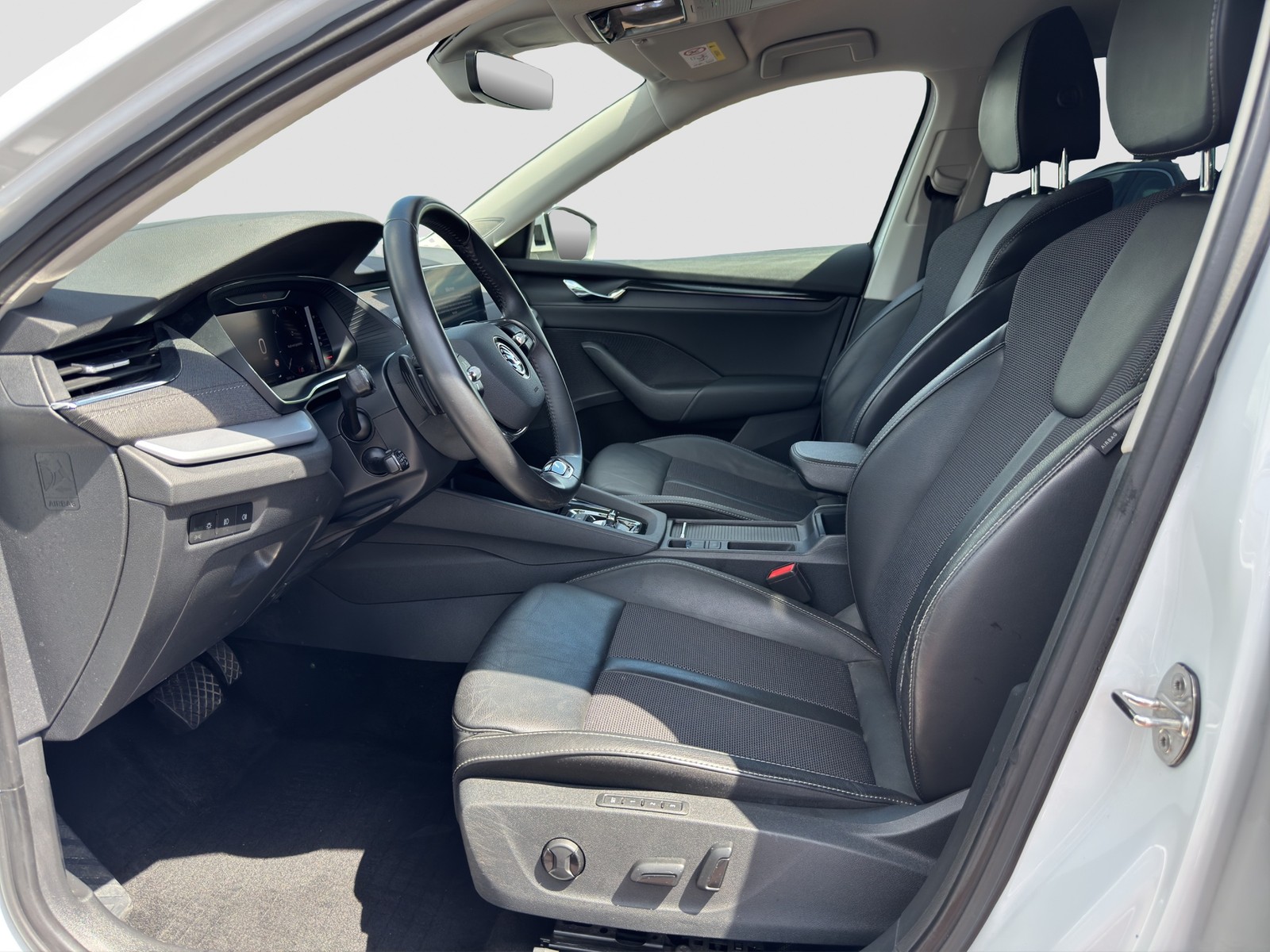 Skoda Octavia Combi 1.4 iV STYLE CAM LM18 MATRIXLED