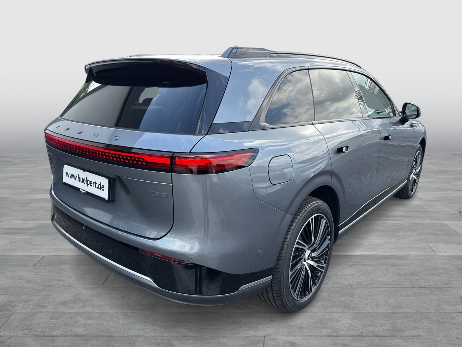 XPENG G9 RWD Long Range AHK