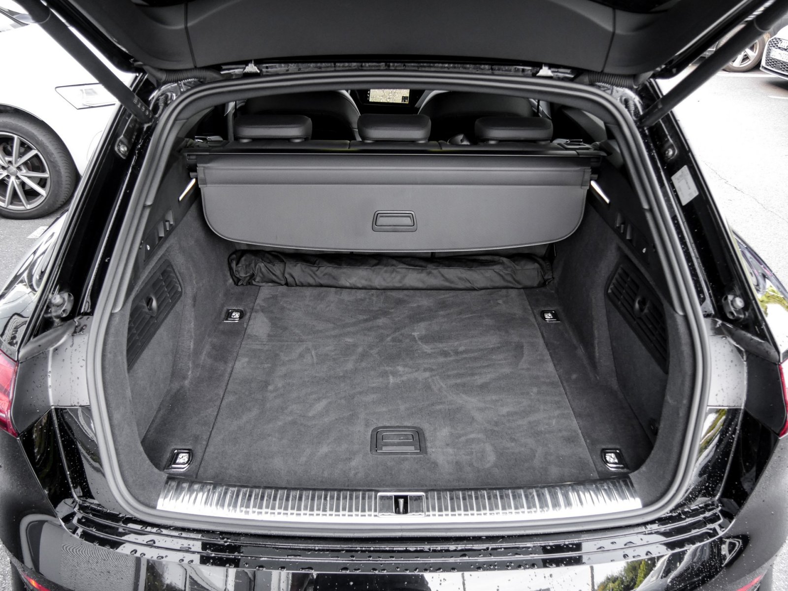 Audi e-tron 50 quattro advanced BLACKPAK CAM LM20 NAVI+