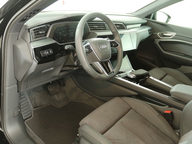 Audi e-tron 50 quattro advanced BLACKPAK CAM LM20 NAVI+