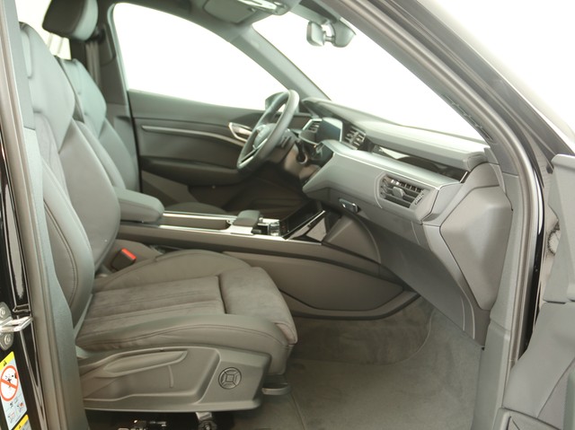 Audi e-tron 50 quattro advanced BLACKPAK CAM LM20 NAVI+