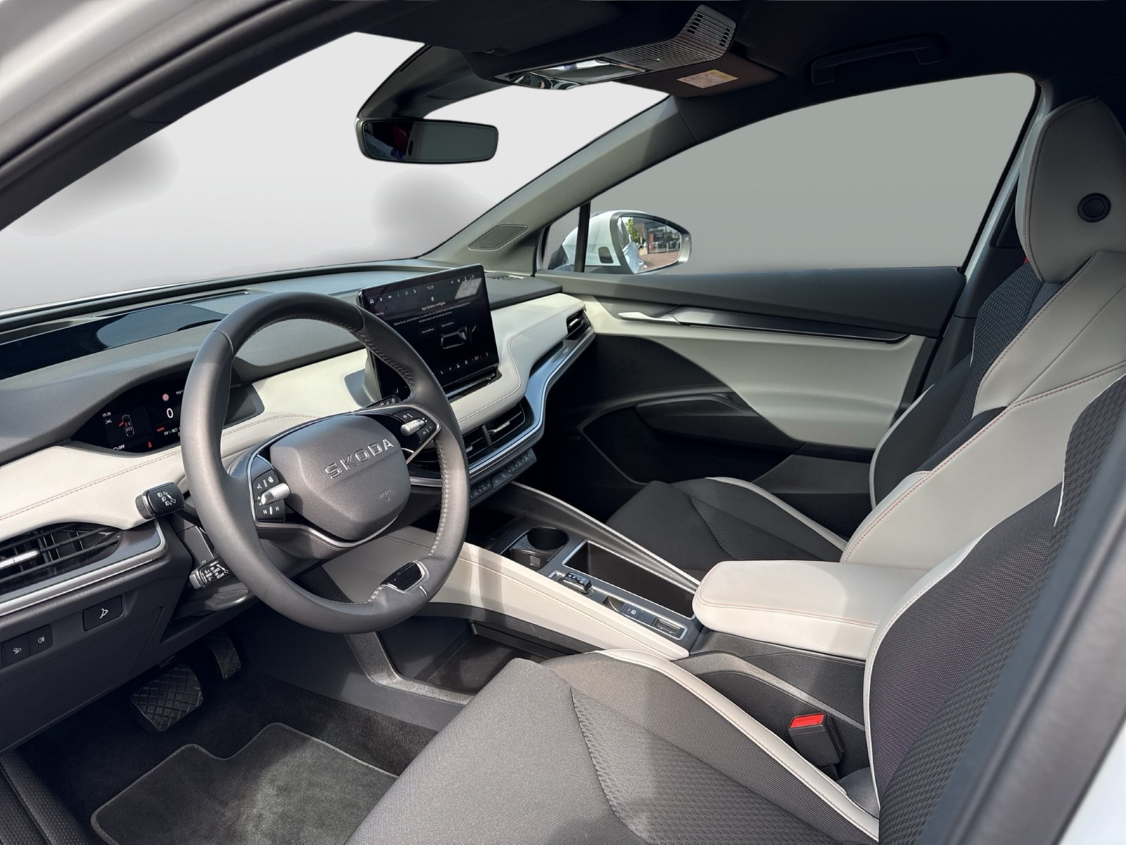 Skoda Elroq 85 LODGE WÄRMEPUMPE AHK 360°CAM ACC LM20