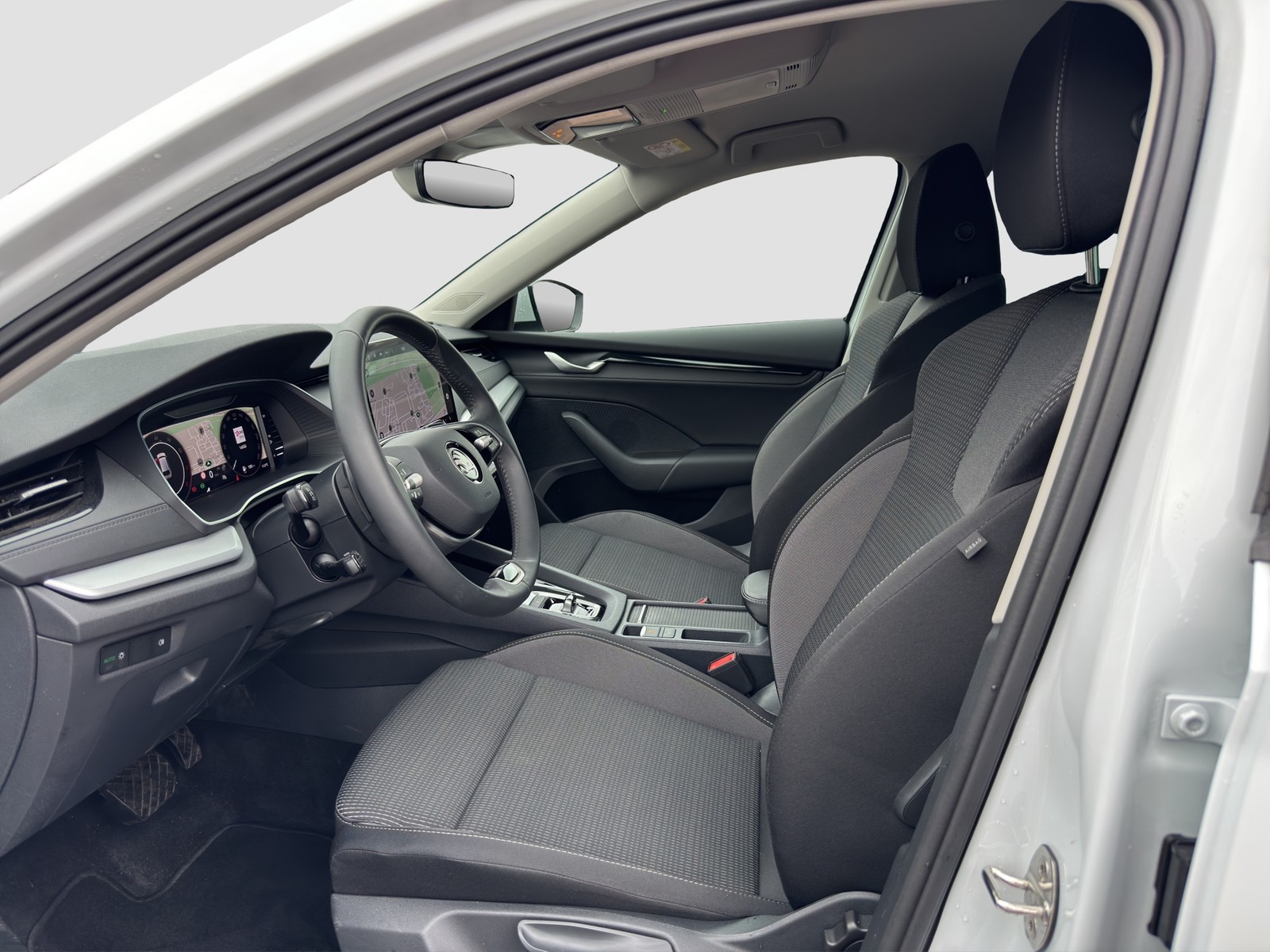 Skoda Octavia Combi 1.5 e-TEC SELECTION CAM ACC NAVI